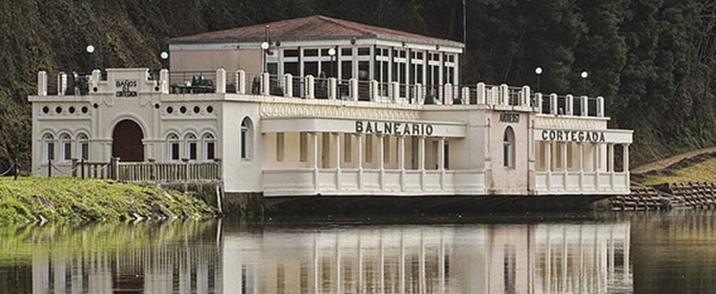 Balneario De Cortegada