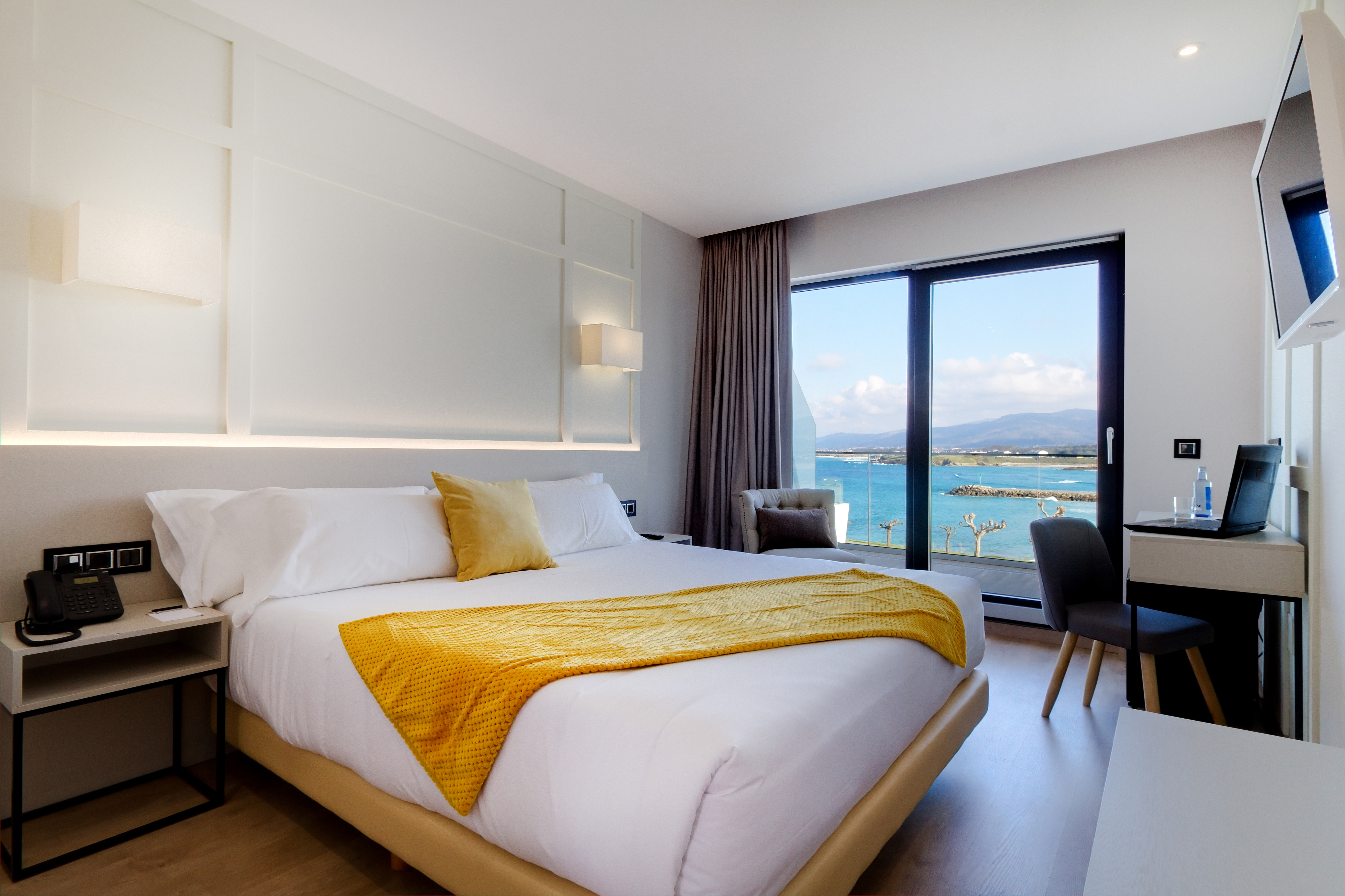Oca Playa De Foz Hotel & Spa