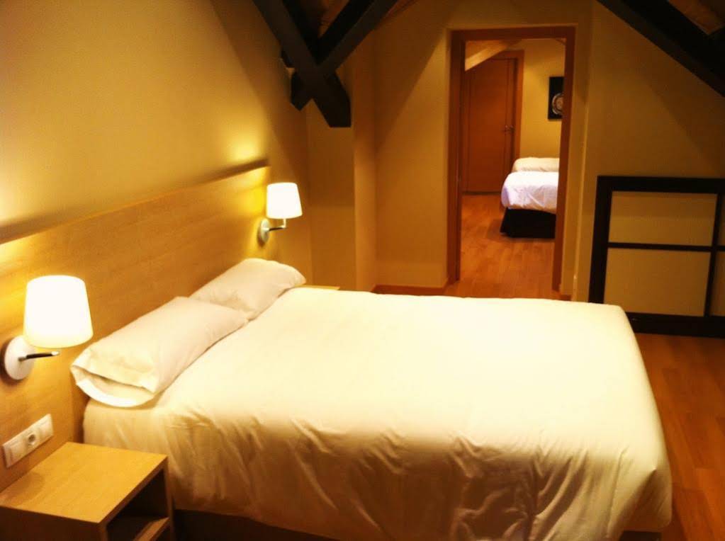 Hotel Meson de Erosa