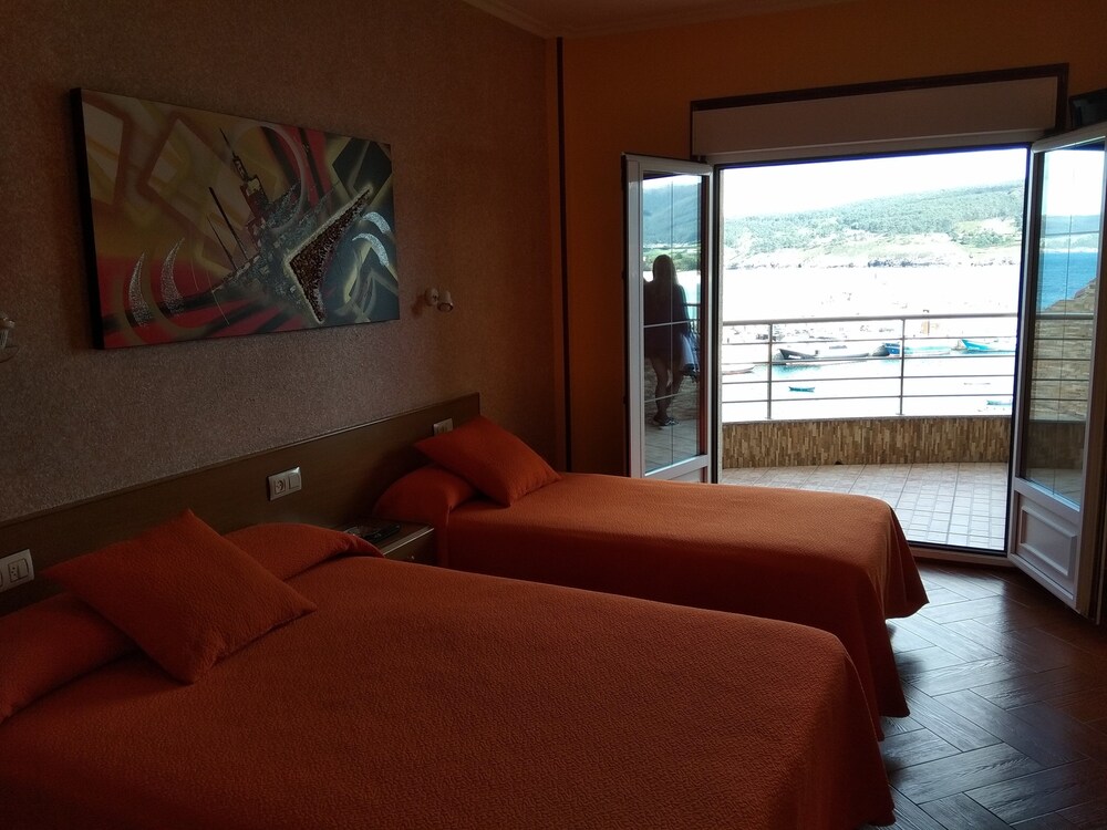 Hostal Bahía