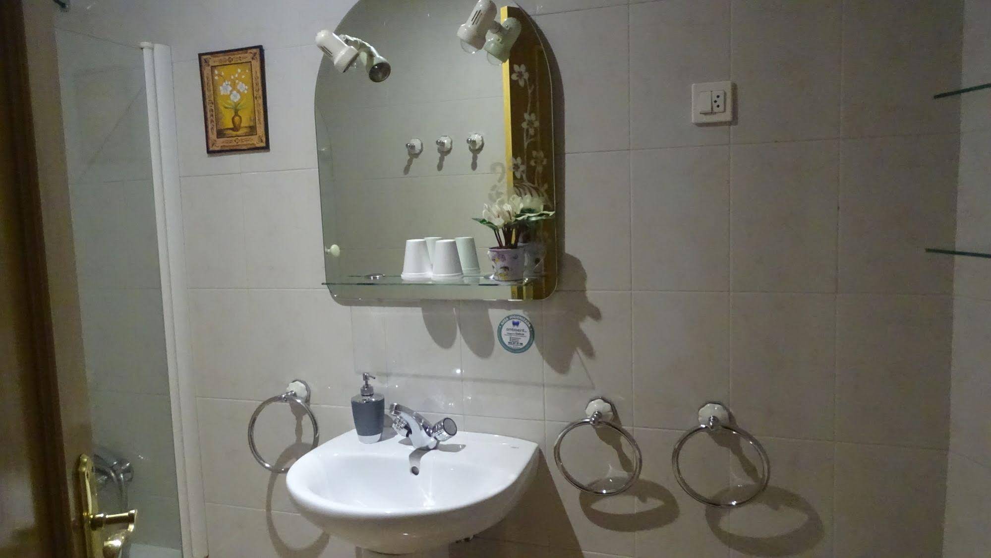 Hostal Albergue Lucus
