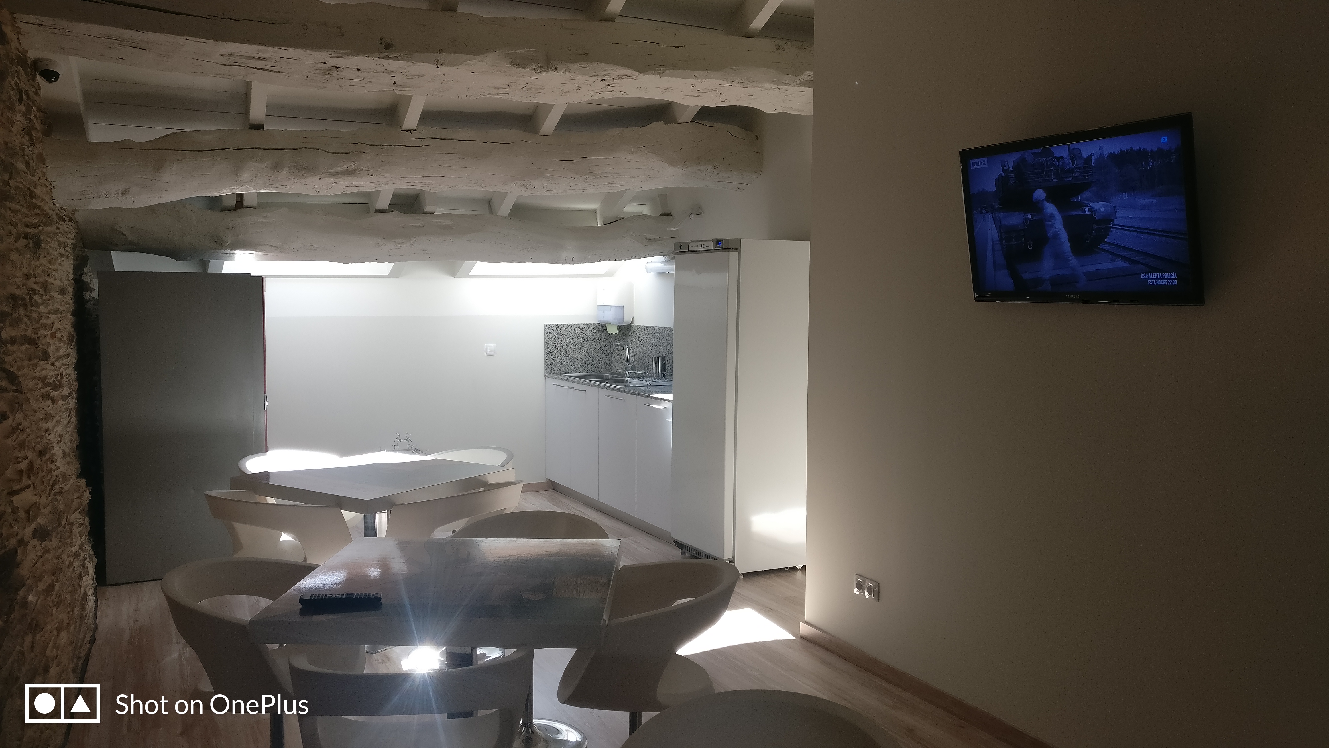Hostel Cross