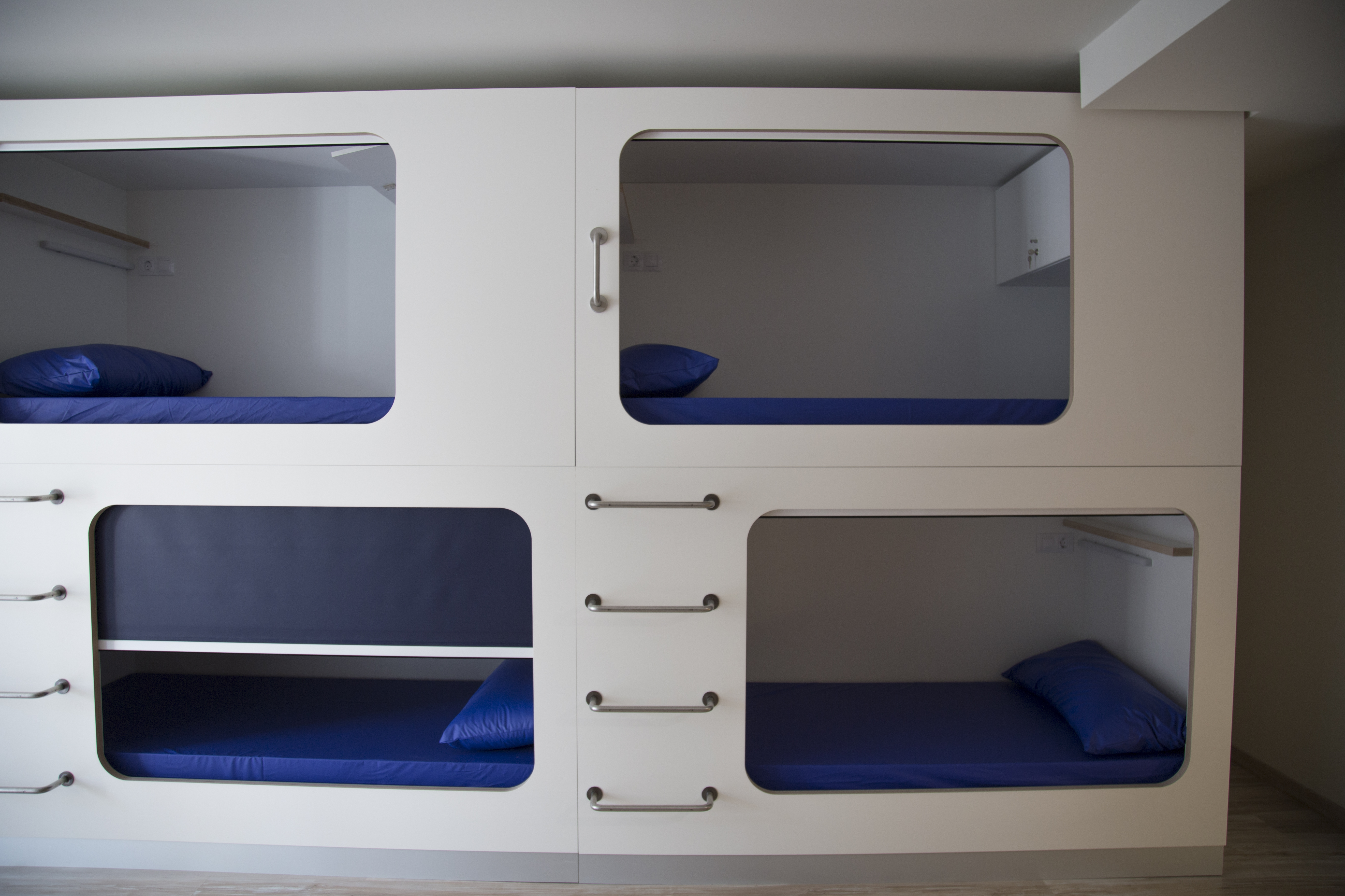 Hostel Cross