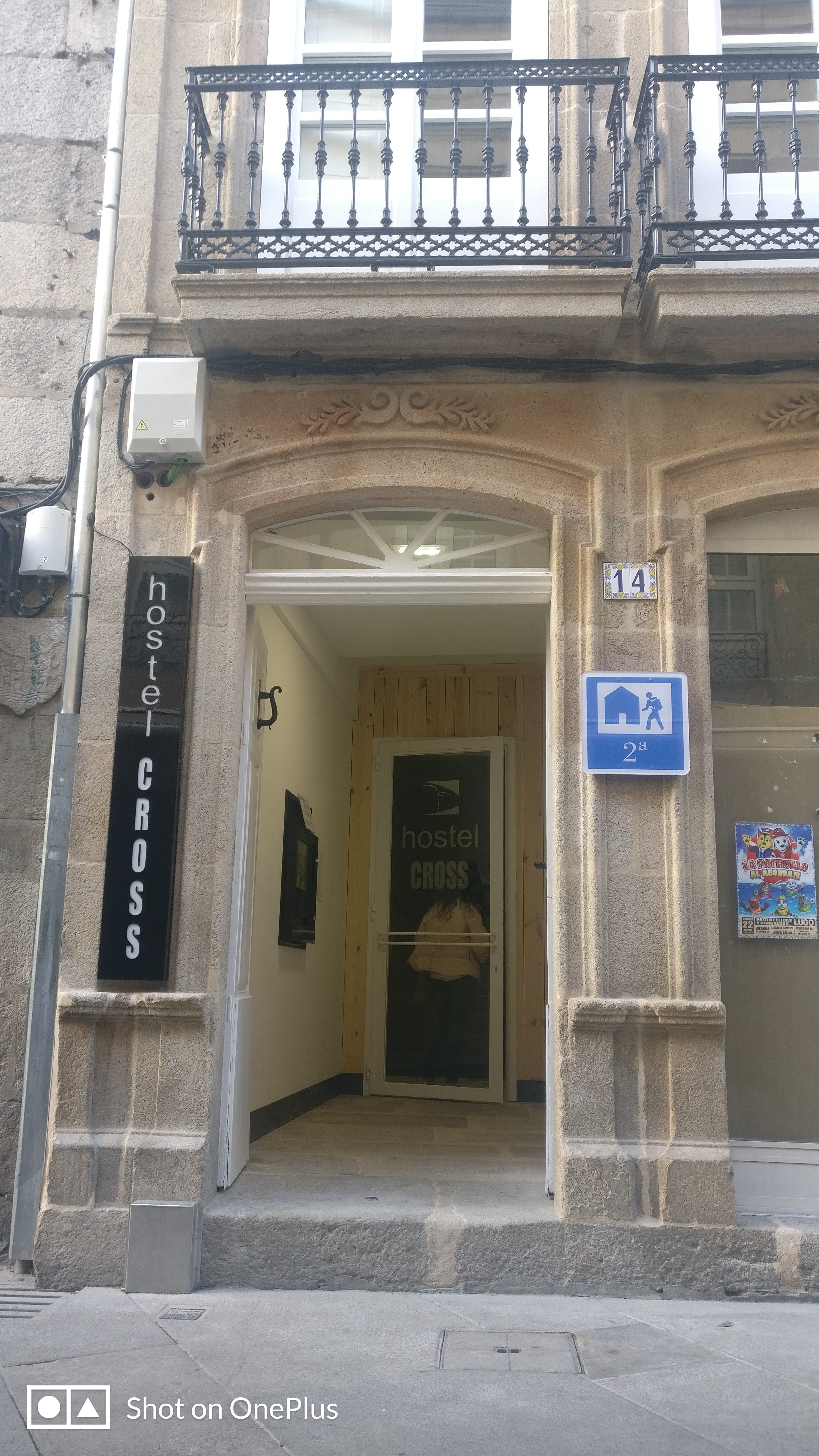 Hostel Cross