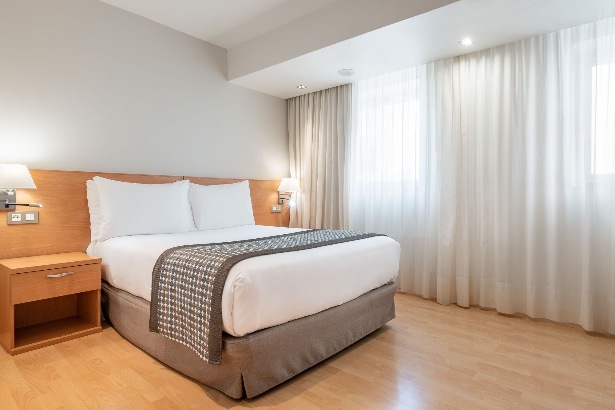 Hotel Exe Puerta De San Pedro