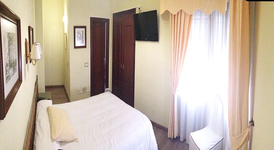 Los Olmos Hotel