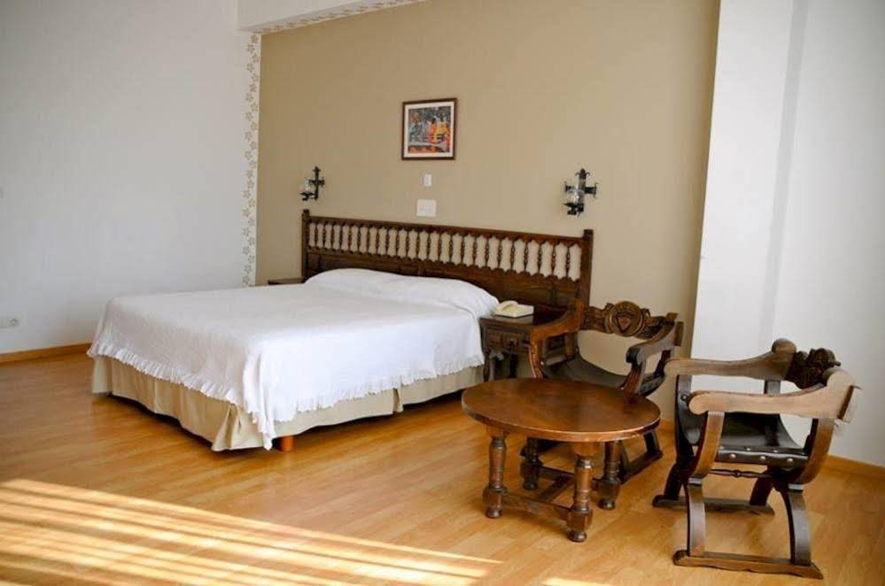 Eumesa Hotel