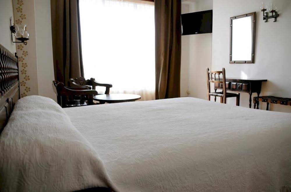 Eumesa Hotel