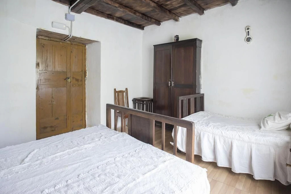 A Fonte Das Bodas Pension