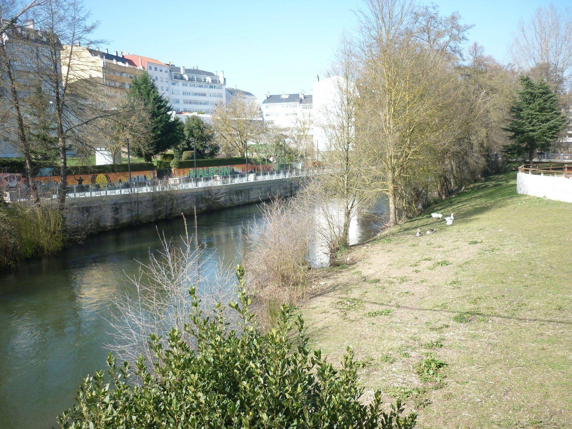 Pensión Albergue Puente Ribeira