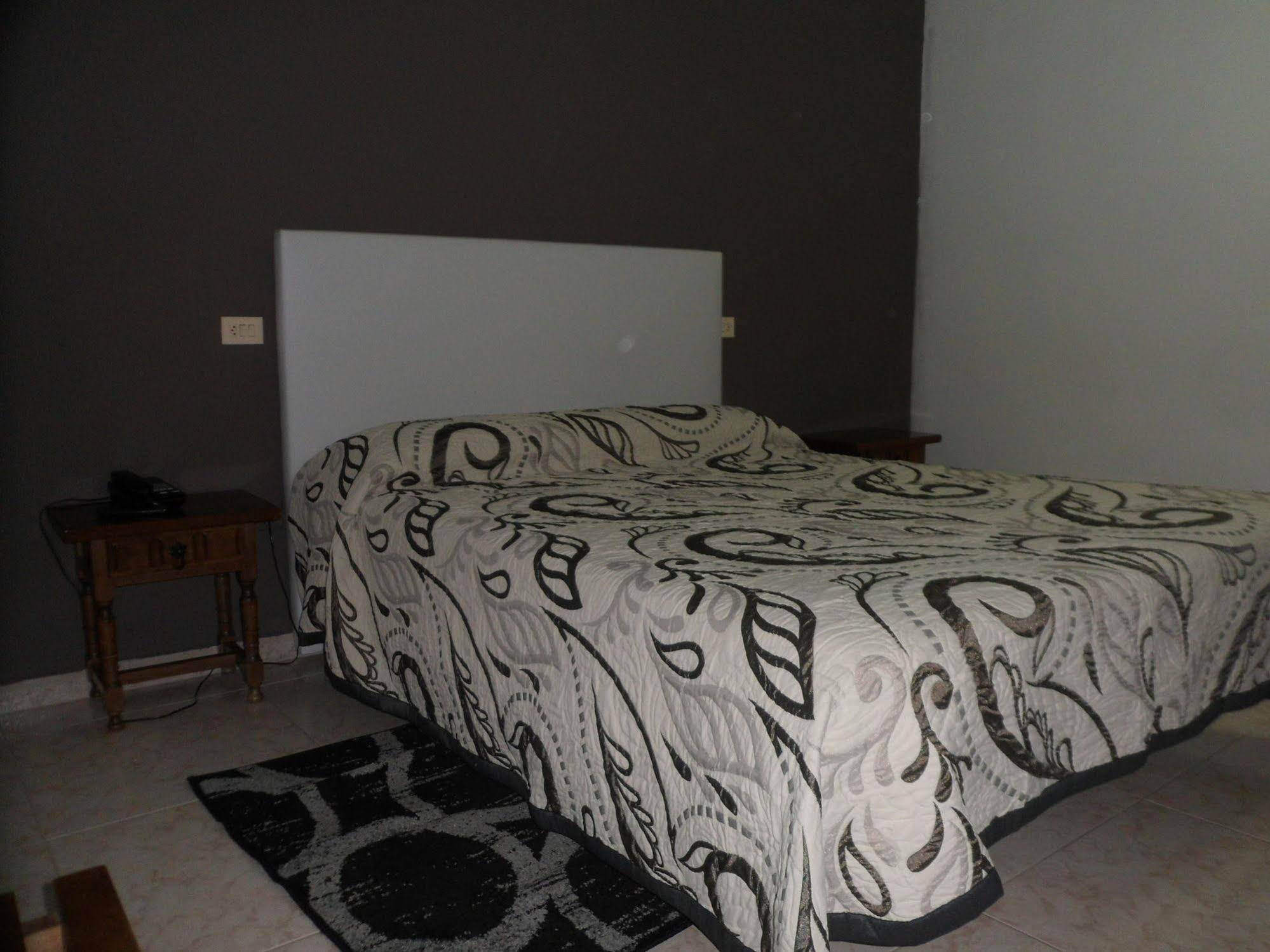 Hotel Conde