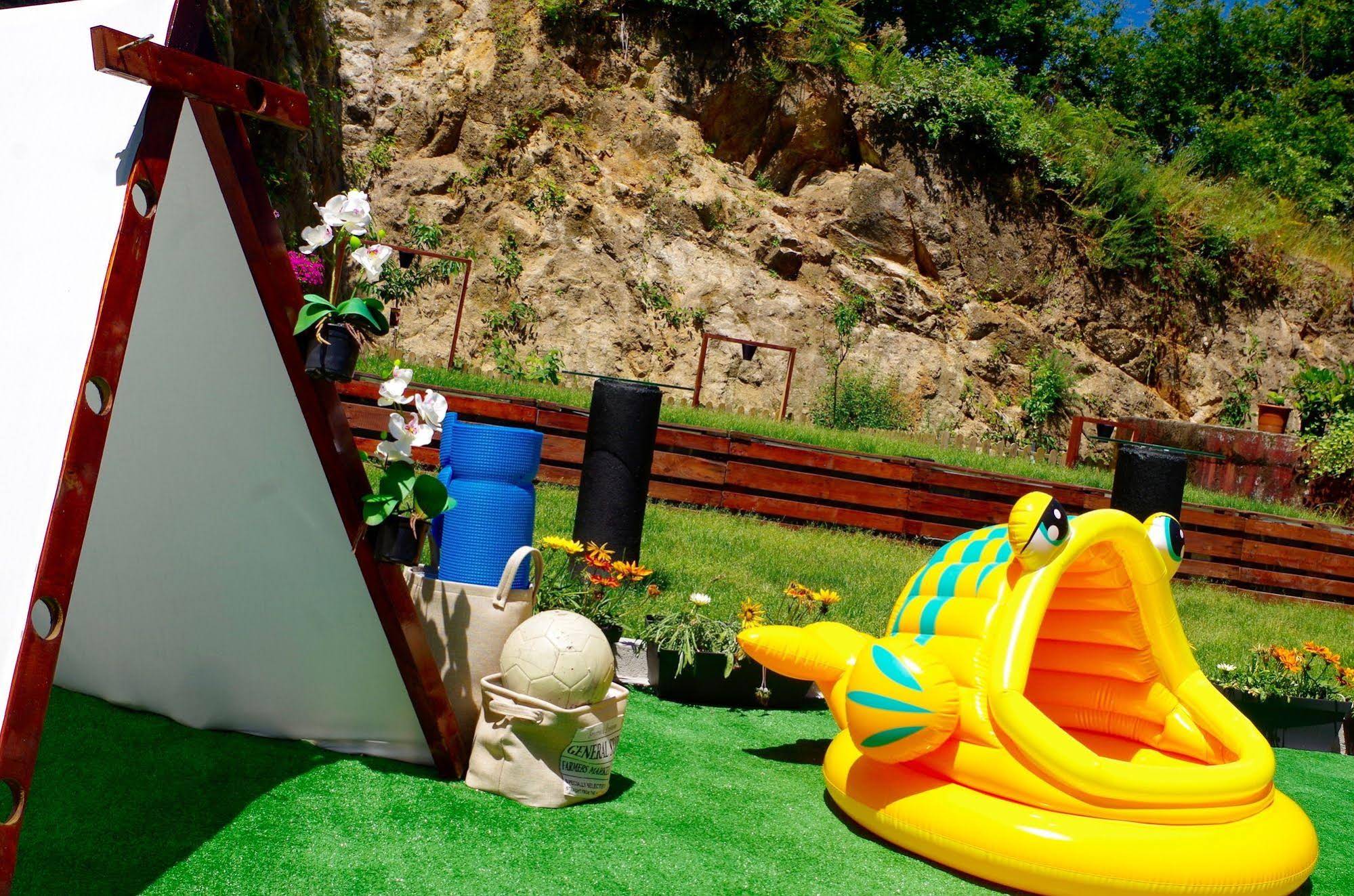 Rock Star Hotel