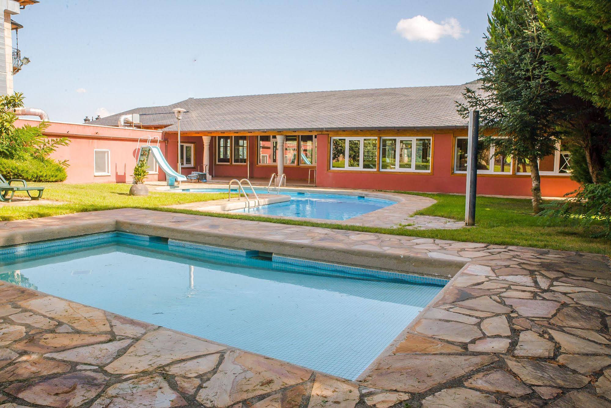Complejo Hostelero Paladium