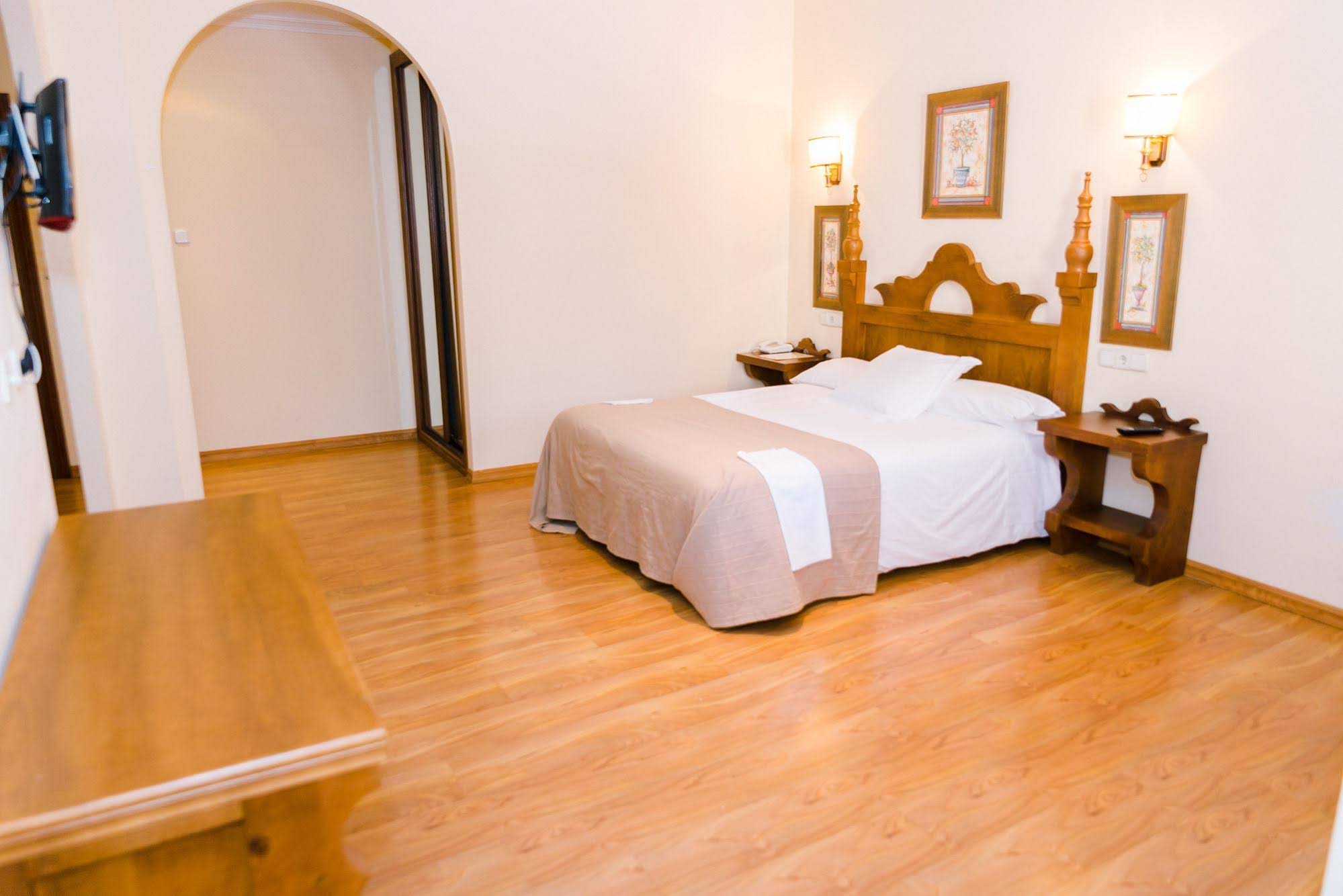 Complejo Hostelero Paladium