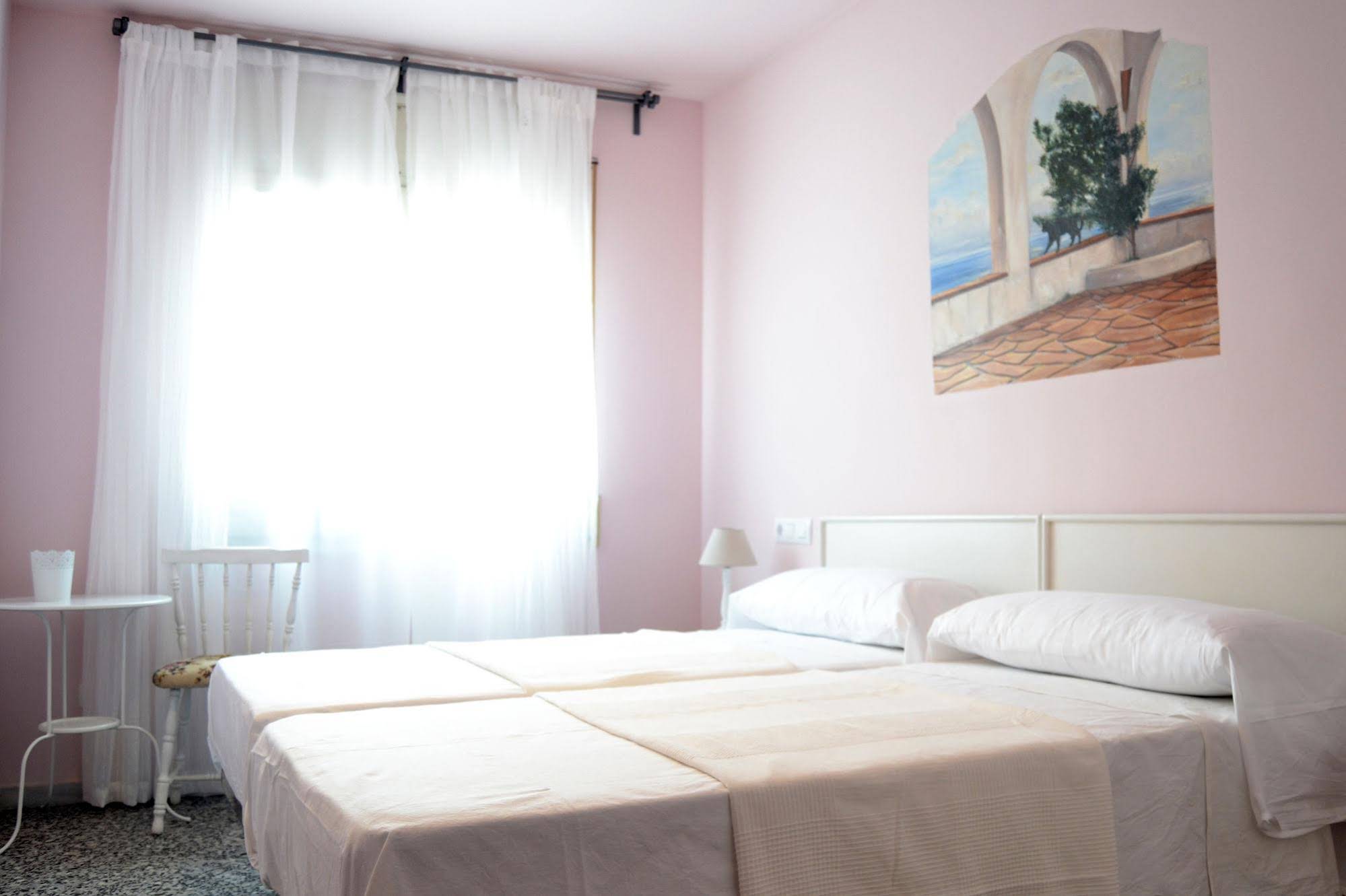 Hostal Isabel II