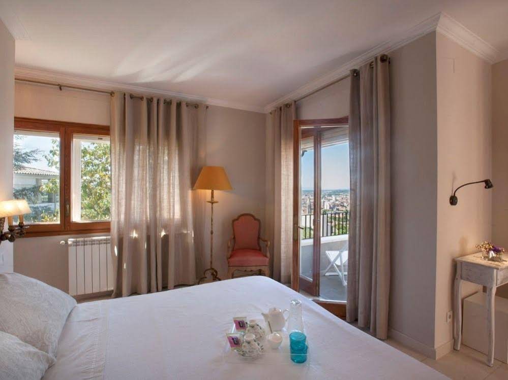 Montjuic Bed & Breakfast