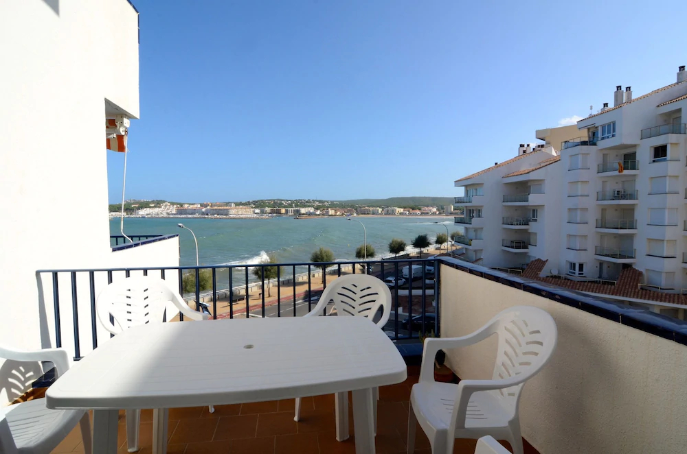Apartamentos Passeig Del Mar