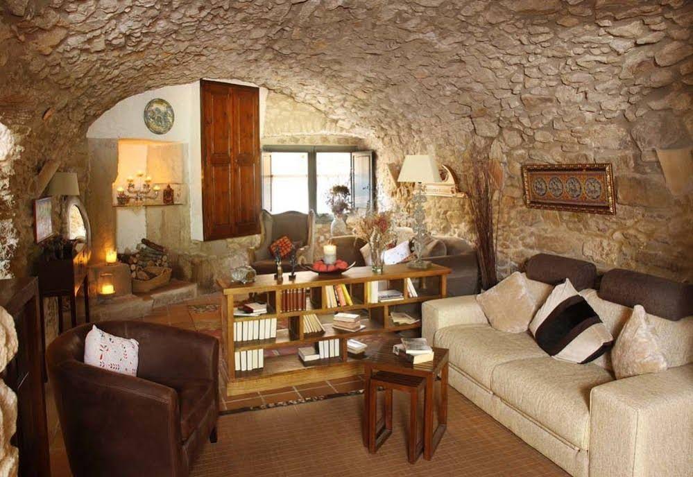Masia El Racó de Madremanya