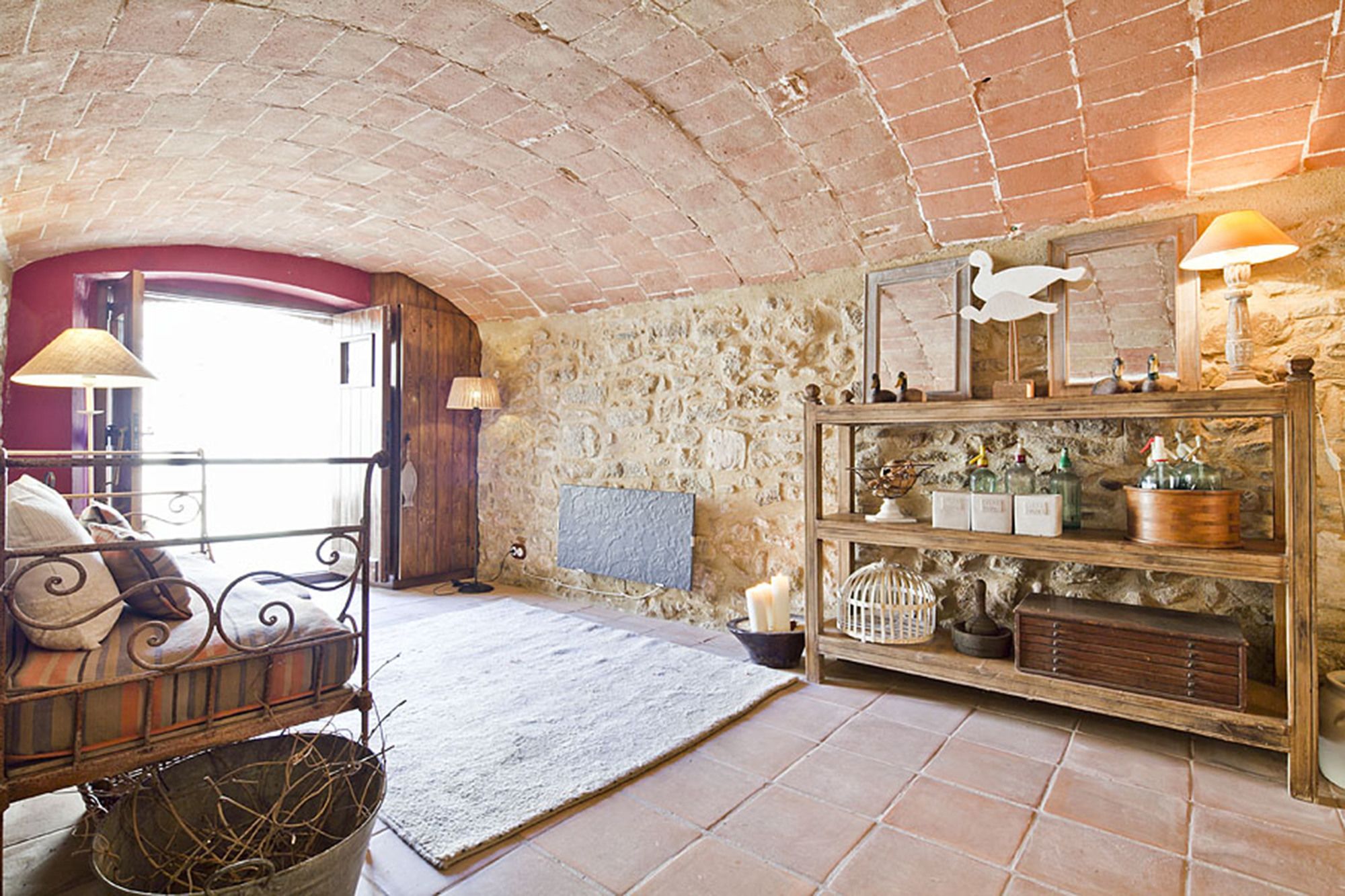 Emporda Costa Brava Ullastret