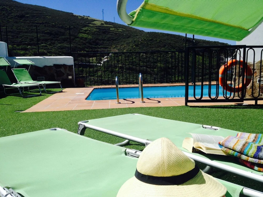 Casa Cueva Las Margaritas