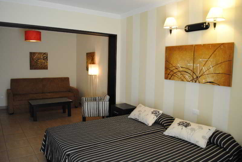 Hotel La Aldea Suites