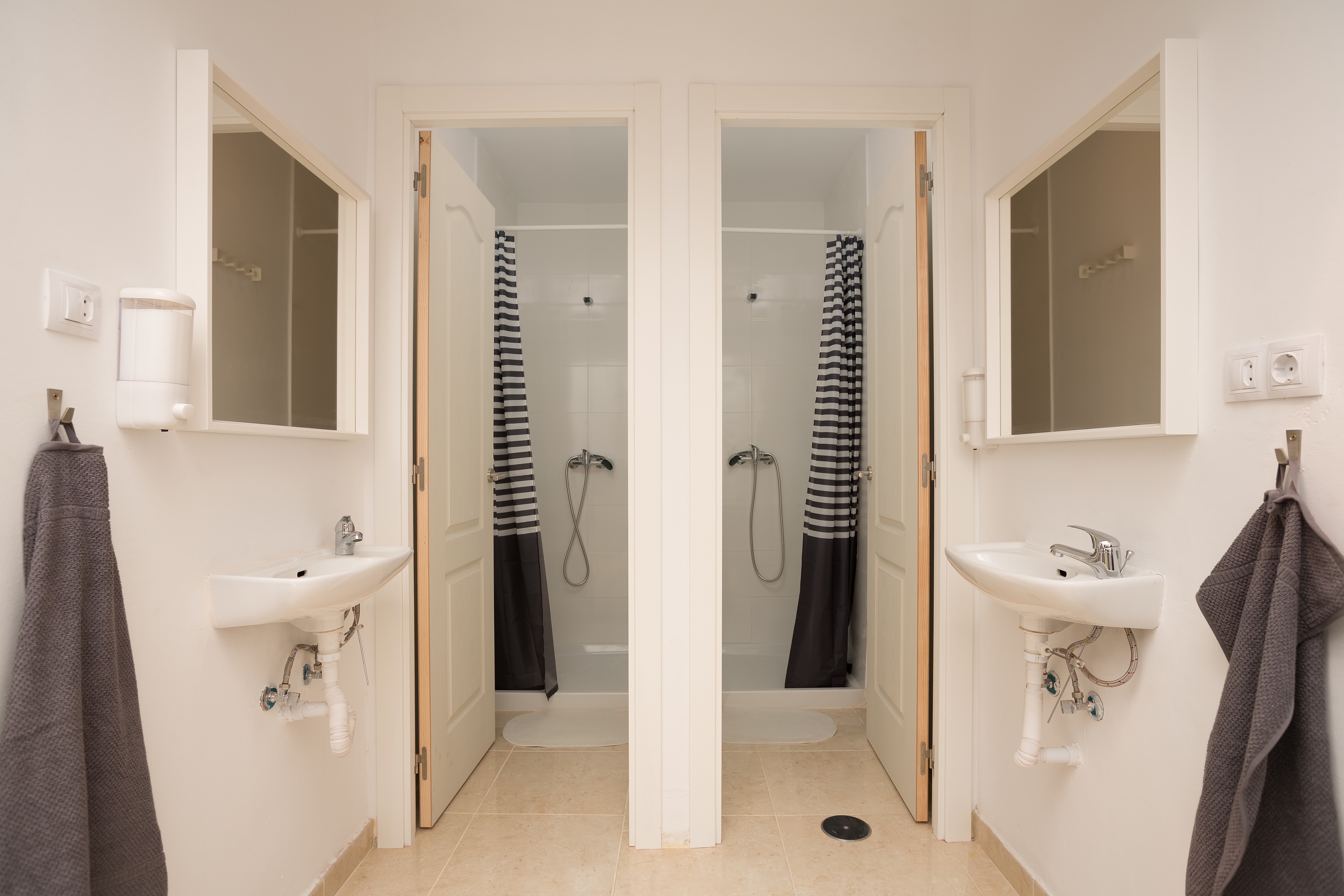 La Ventana Azul Surf Hostel