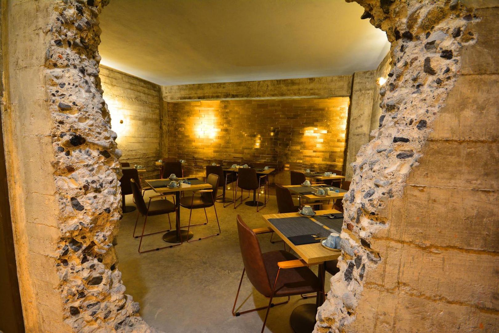 Design Plus BEX Hotel