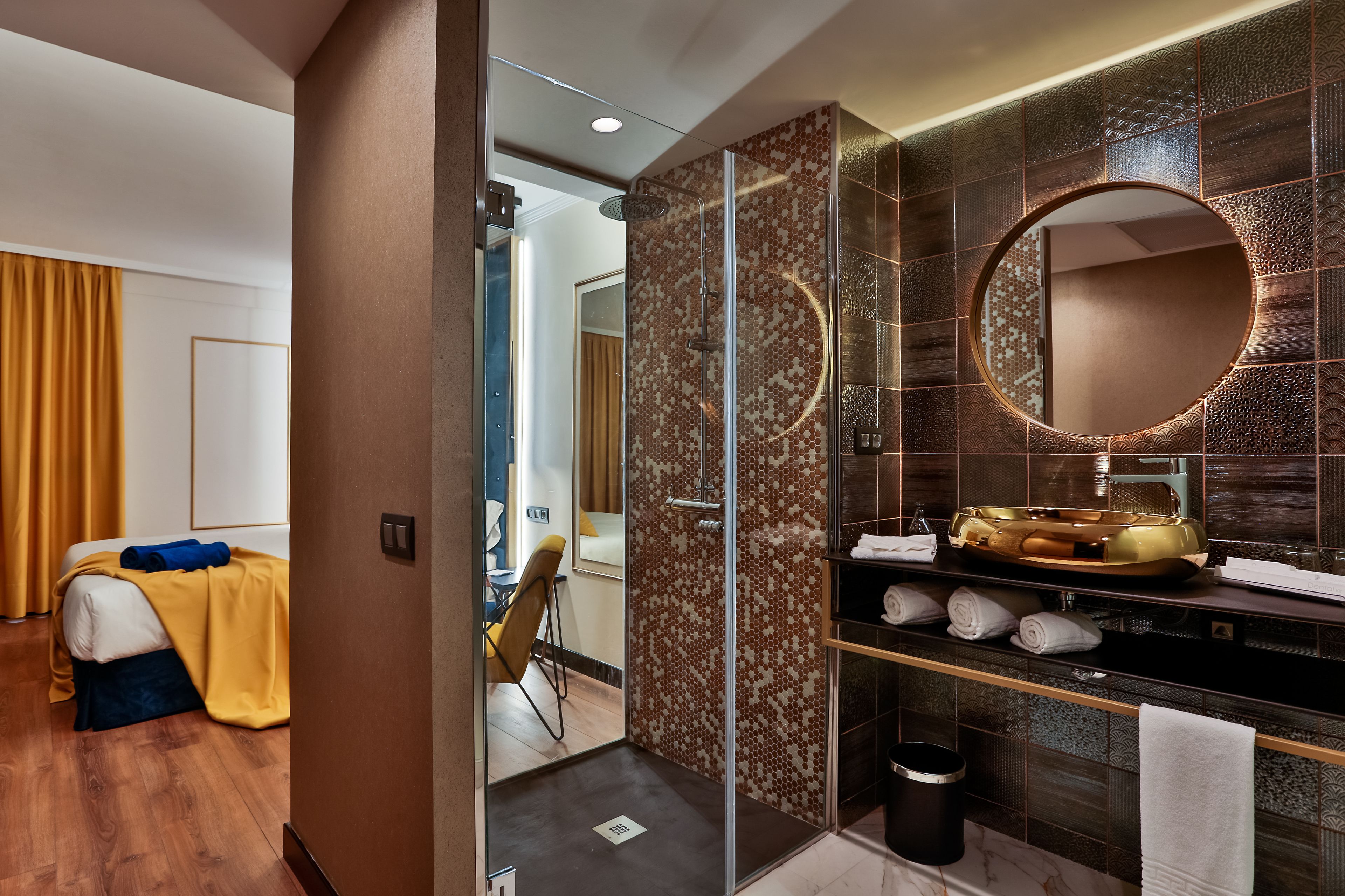 Design Plus BEX Hotel