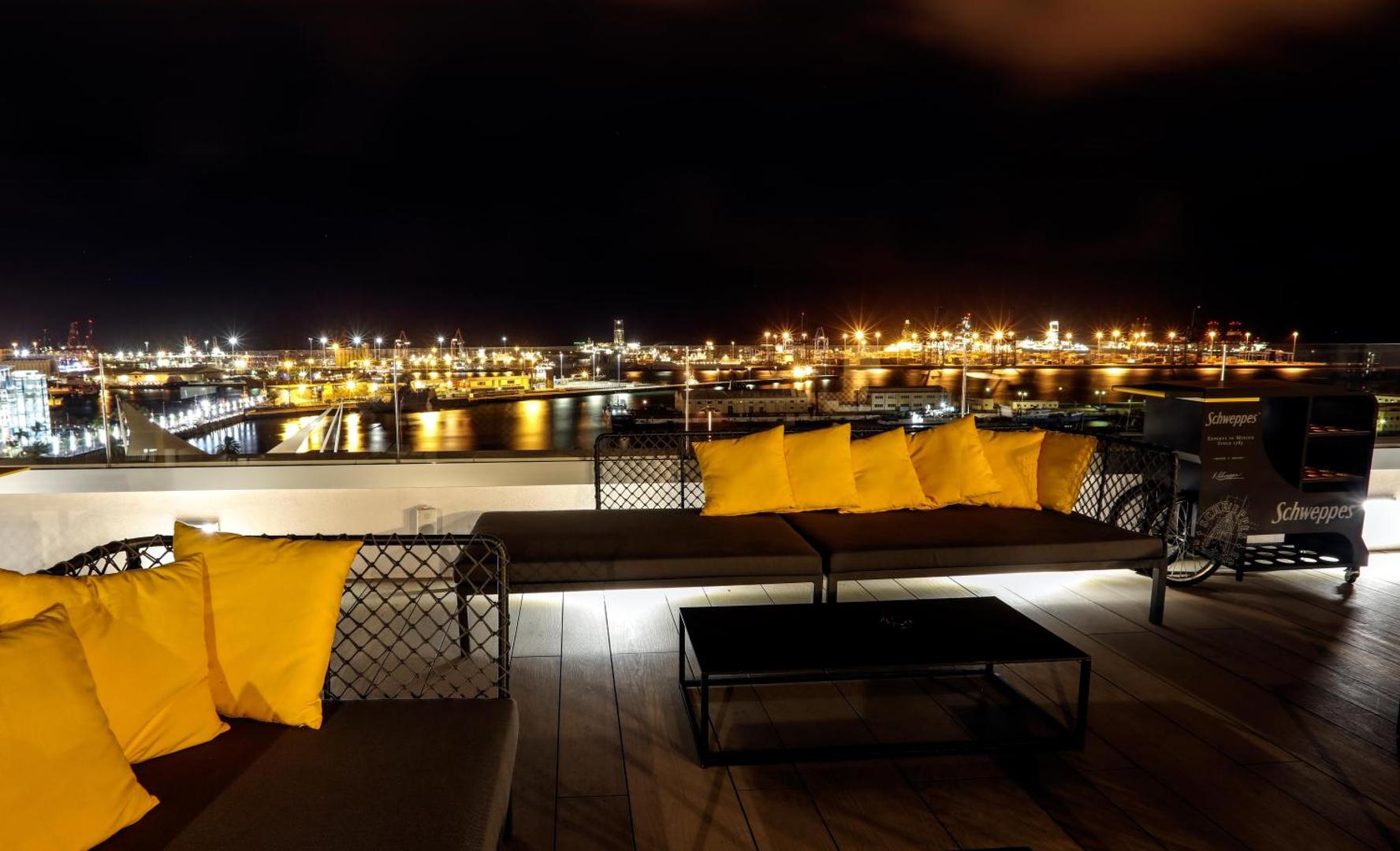 Design Plus BEX Hotel