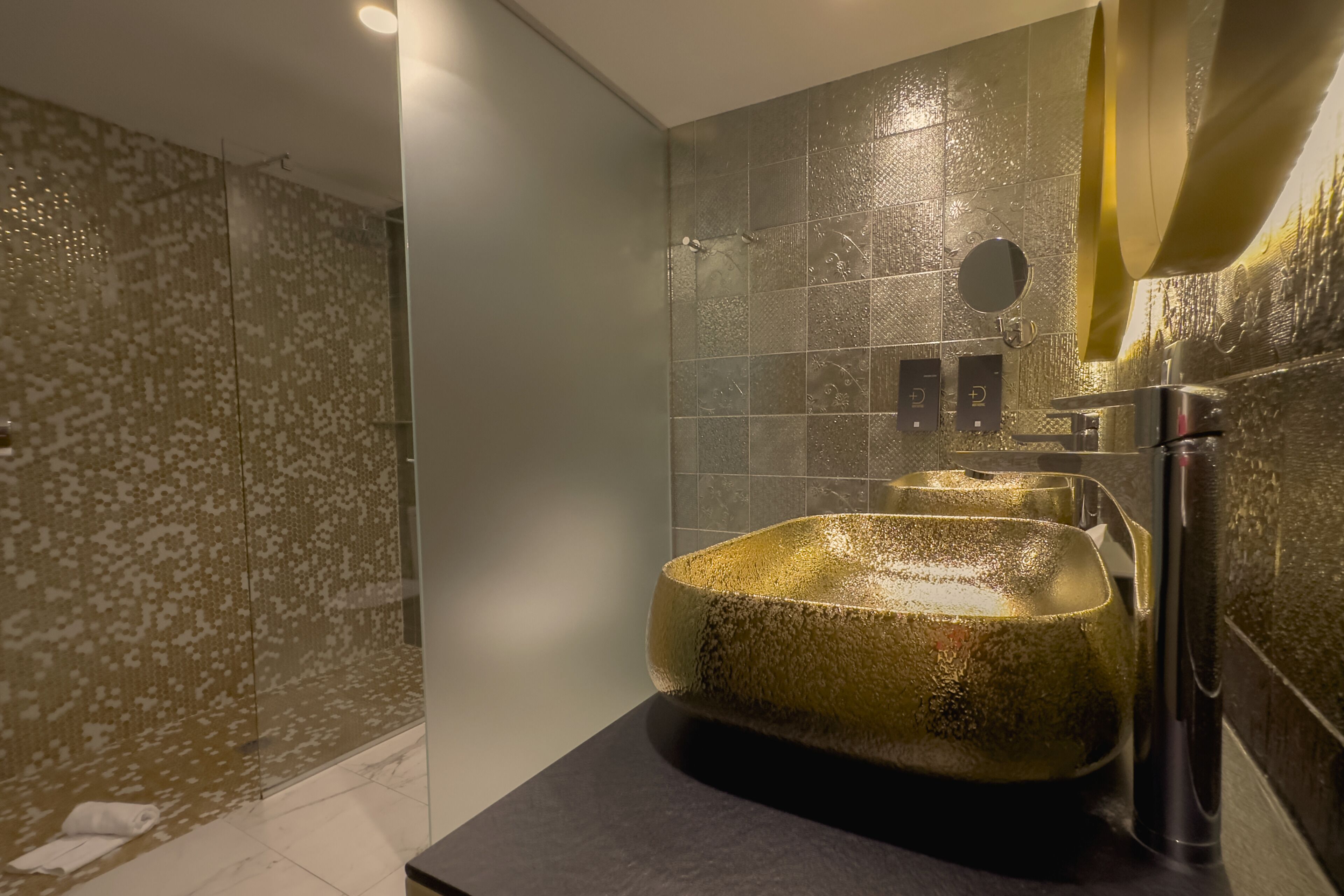 Design Plus BEX Hotel