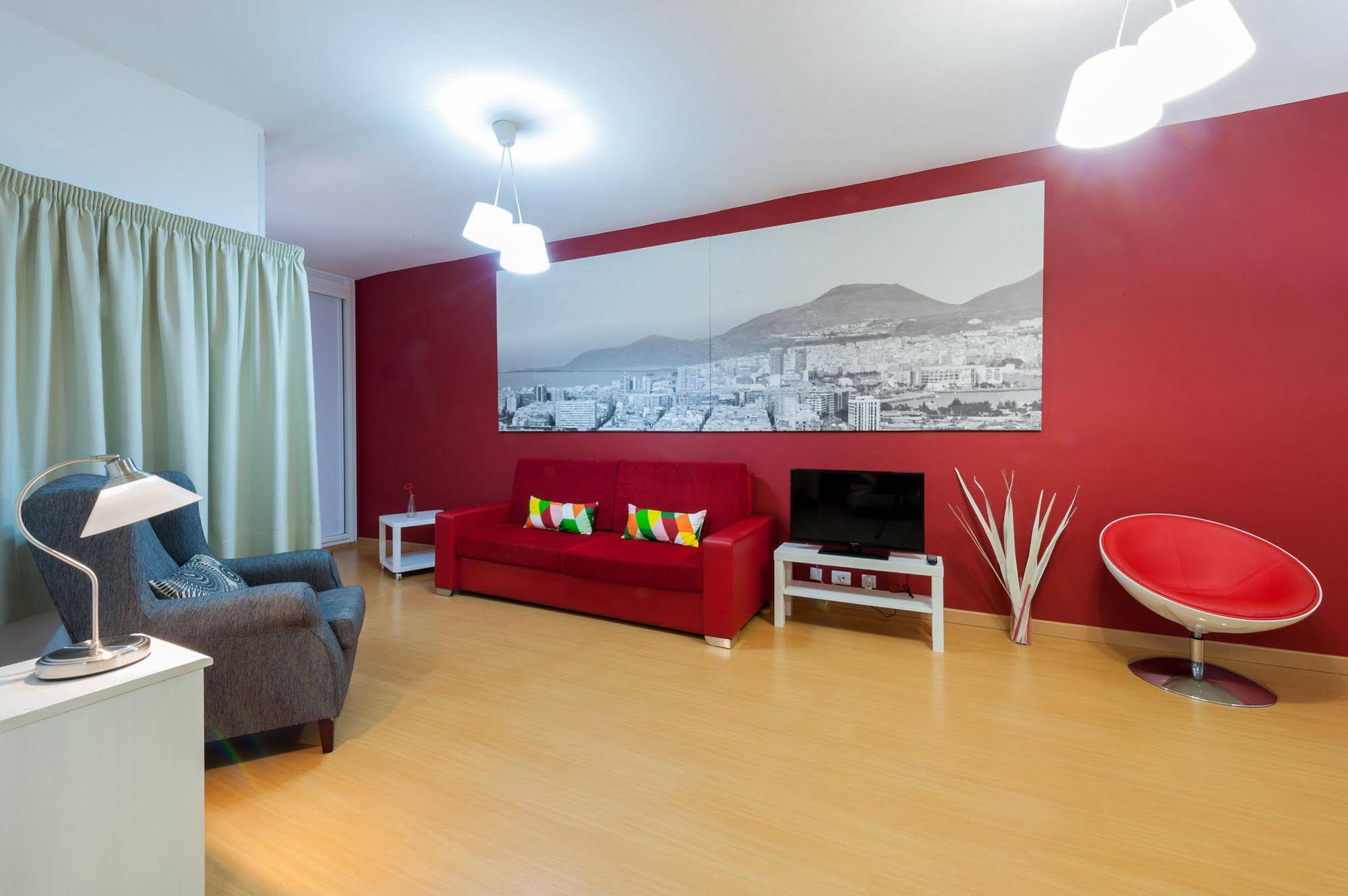 Las Palmas Urban Center