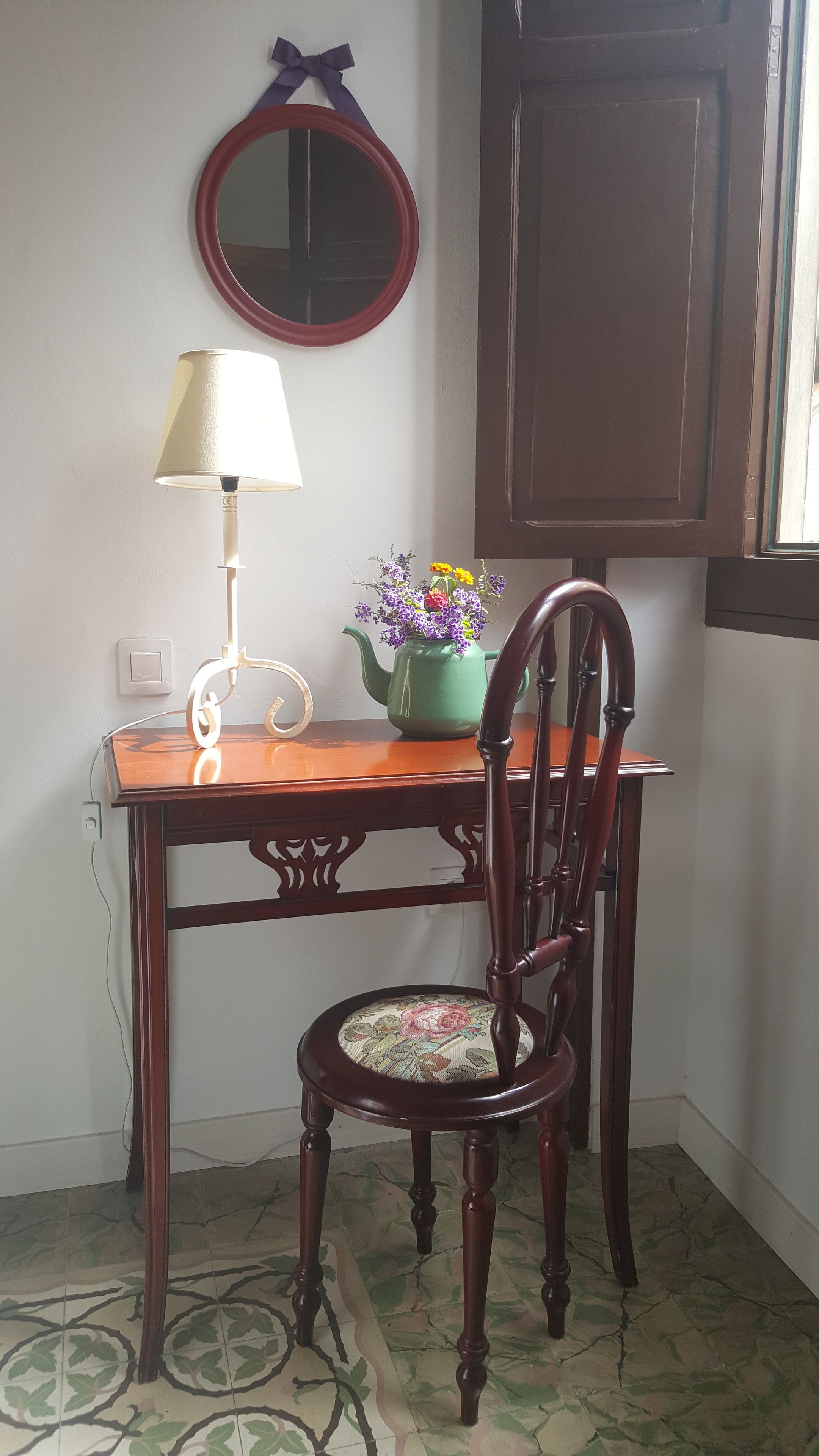 Los Canaritos Guest House