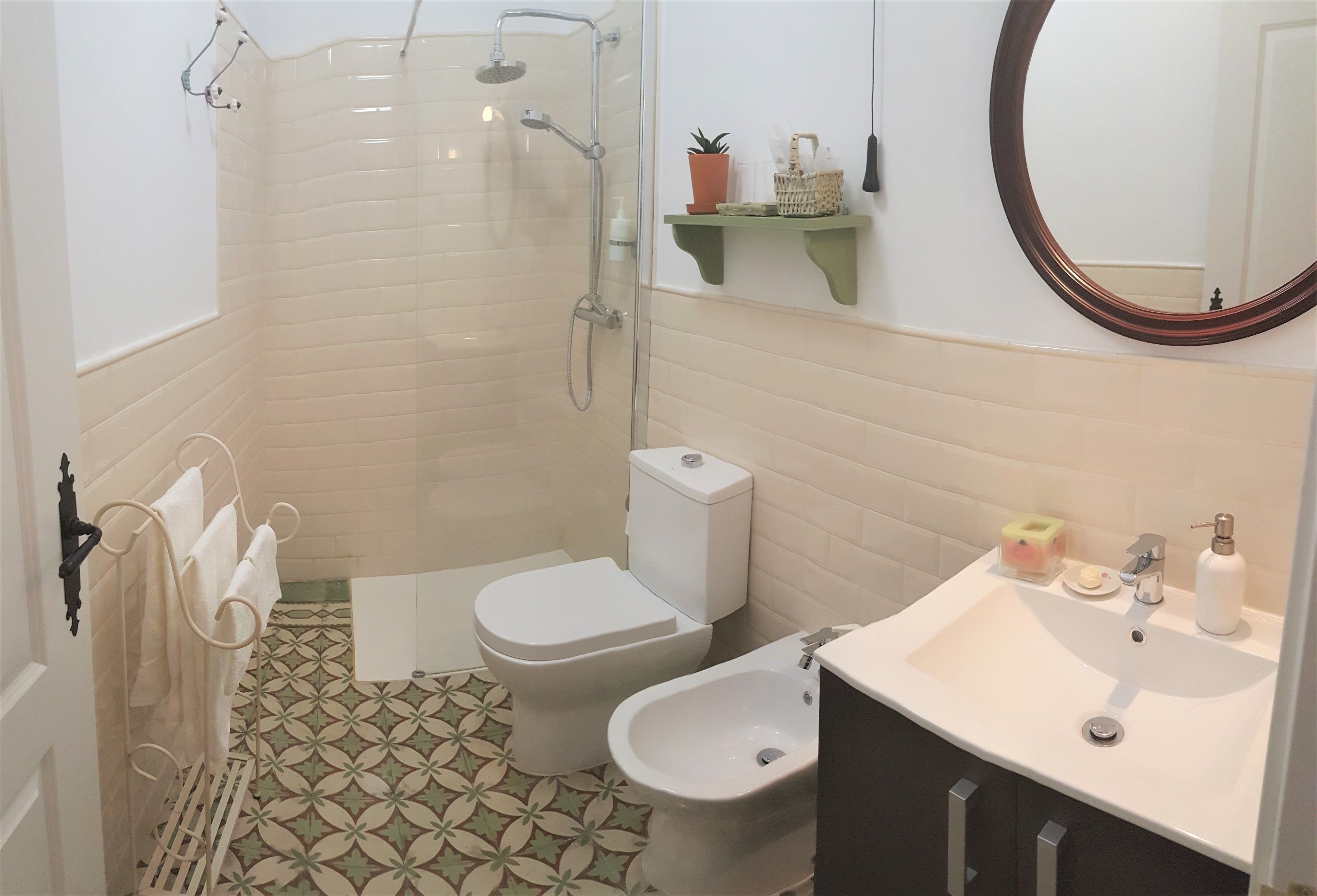 Los Canaritos Guest House