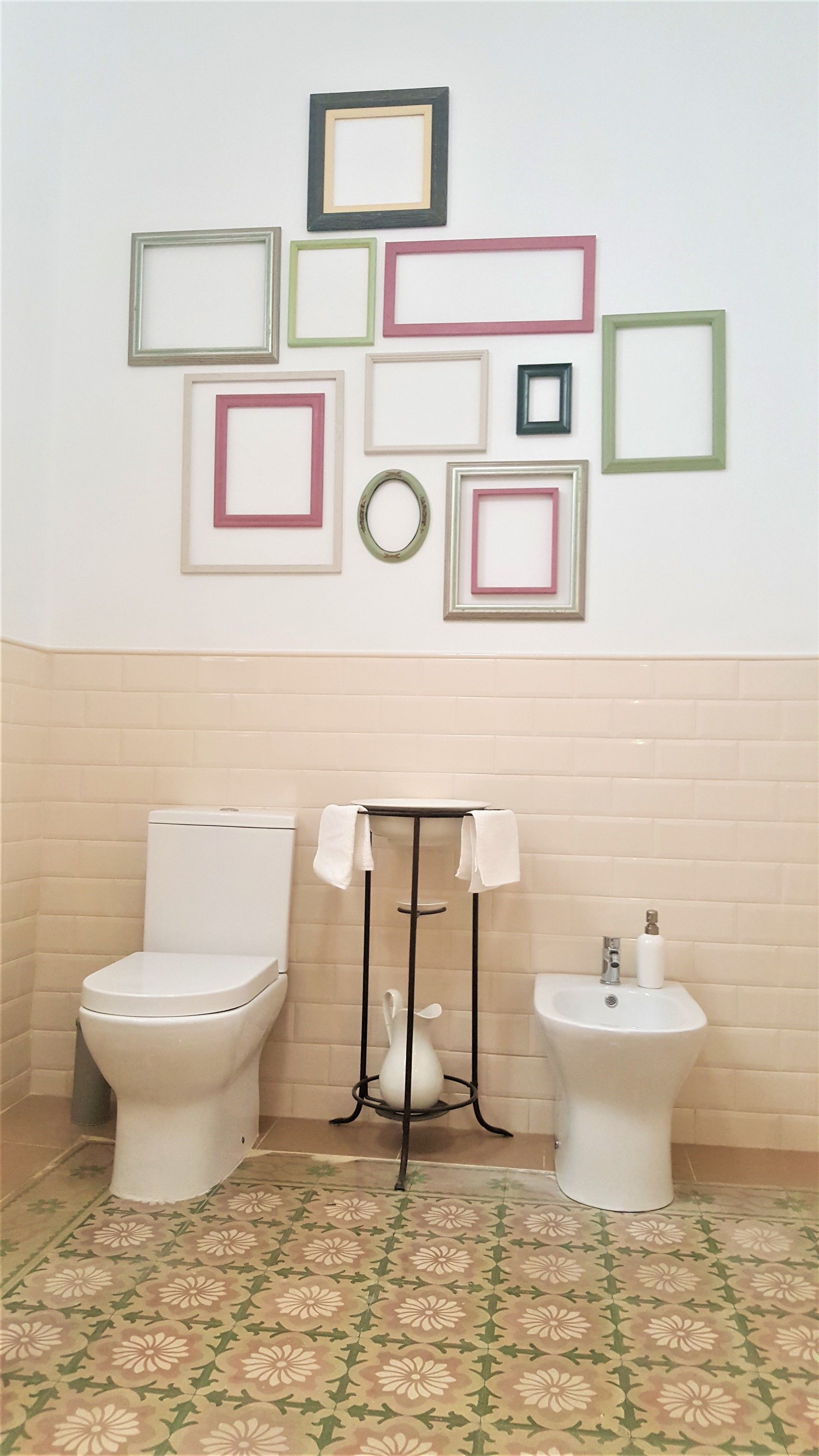 Los Canaritos Guest House