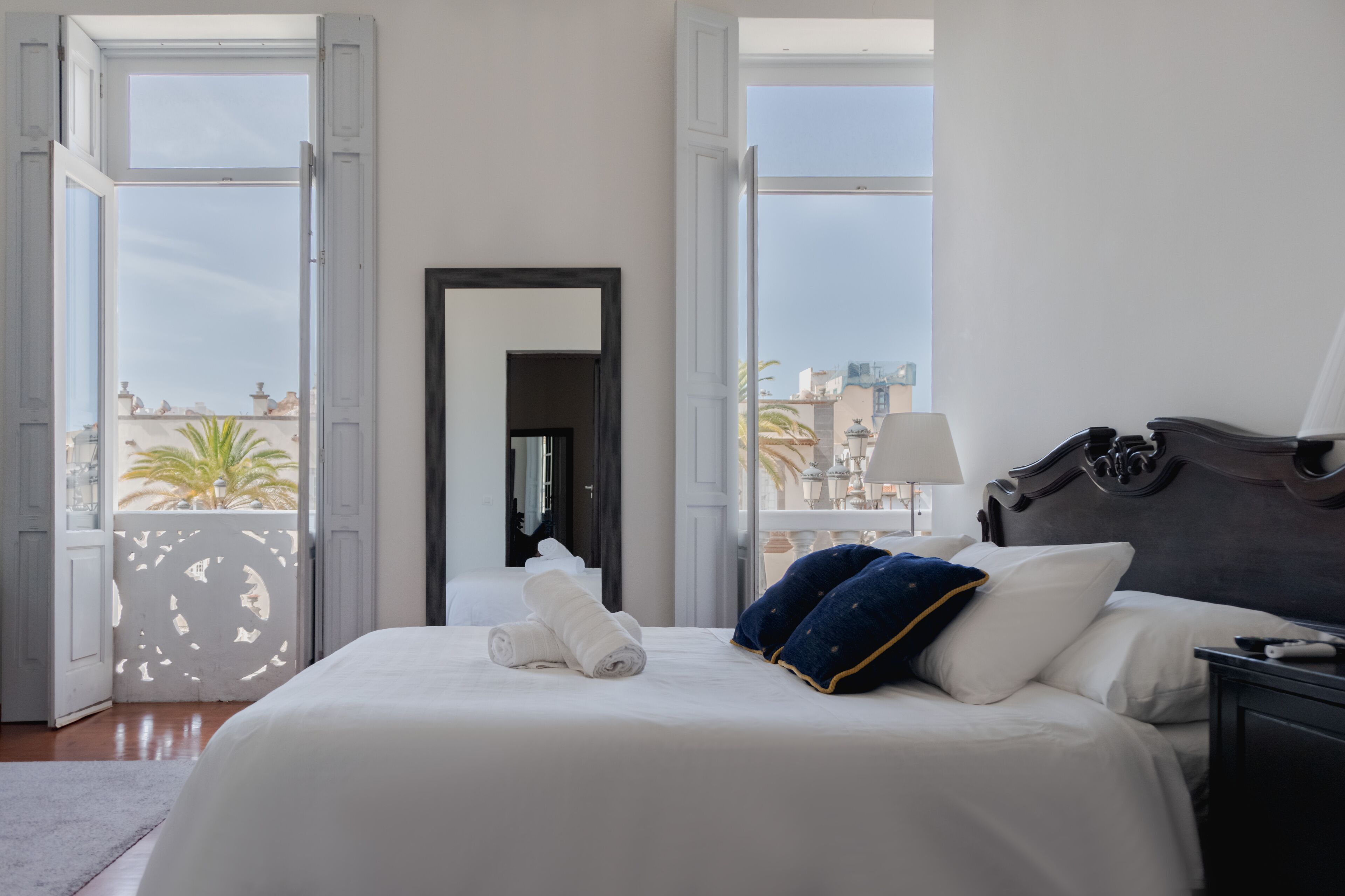 Santa Ana Suite & Rooms