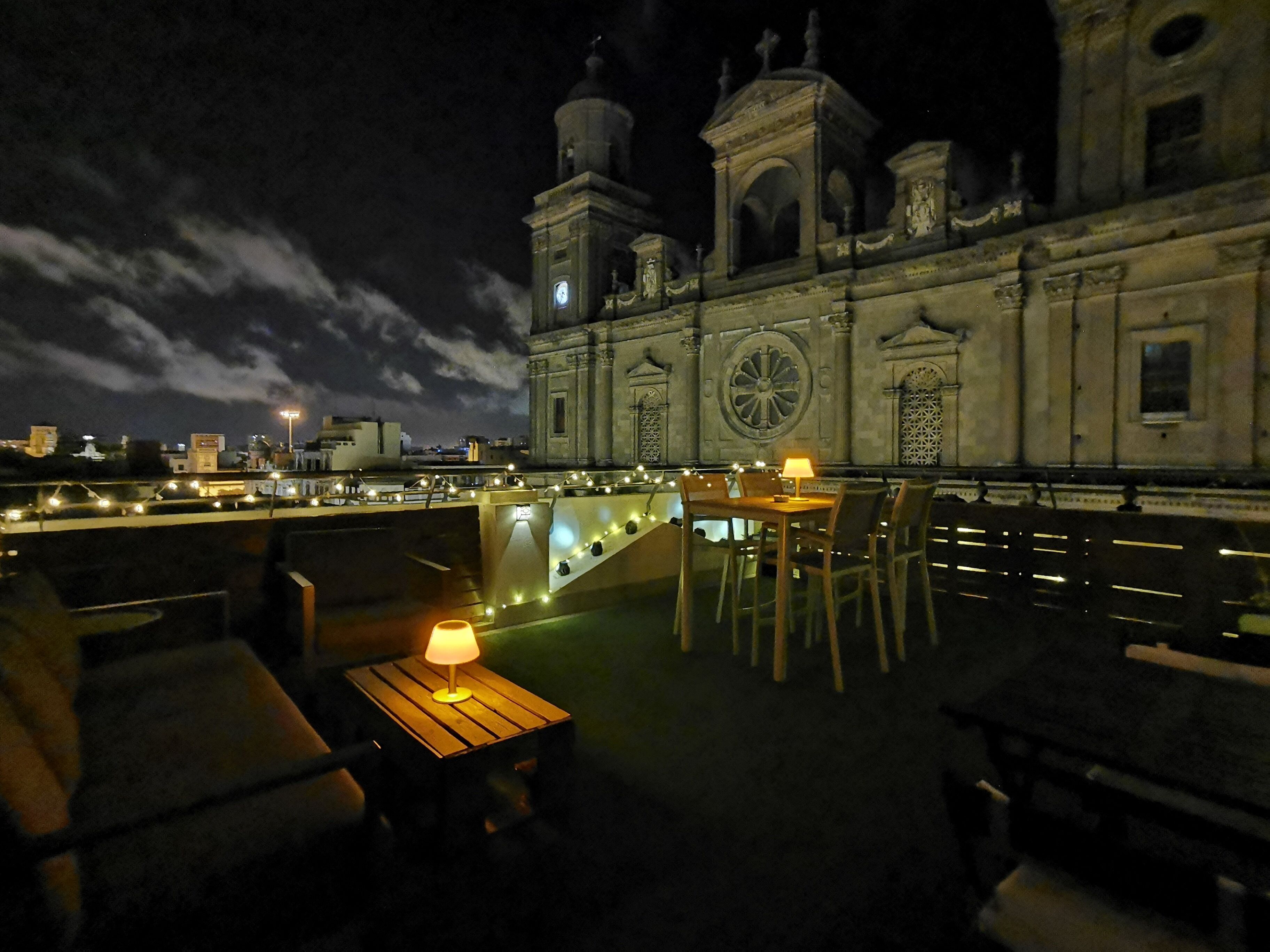 Santa Ana Suite & Rooms