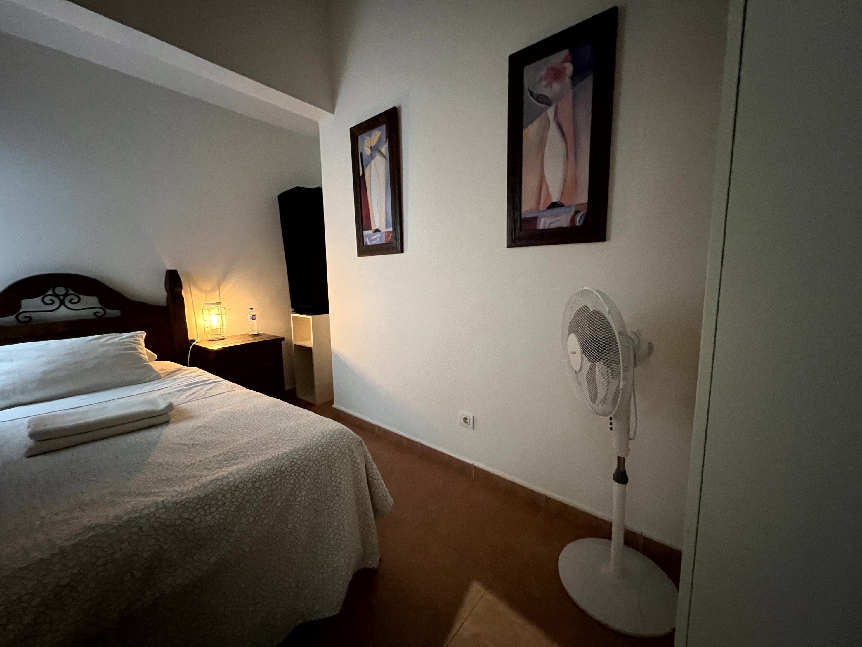 Santa Ana Suite & Rooms