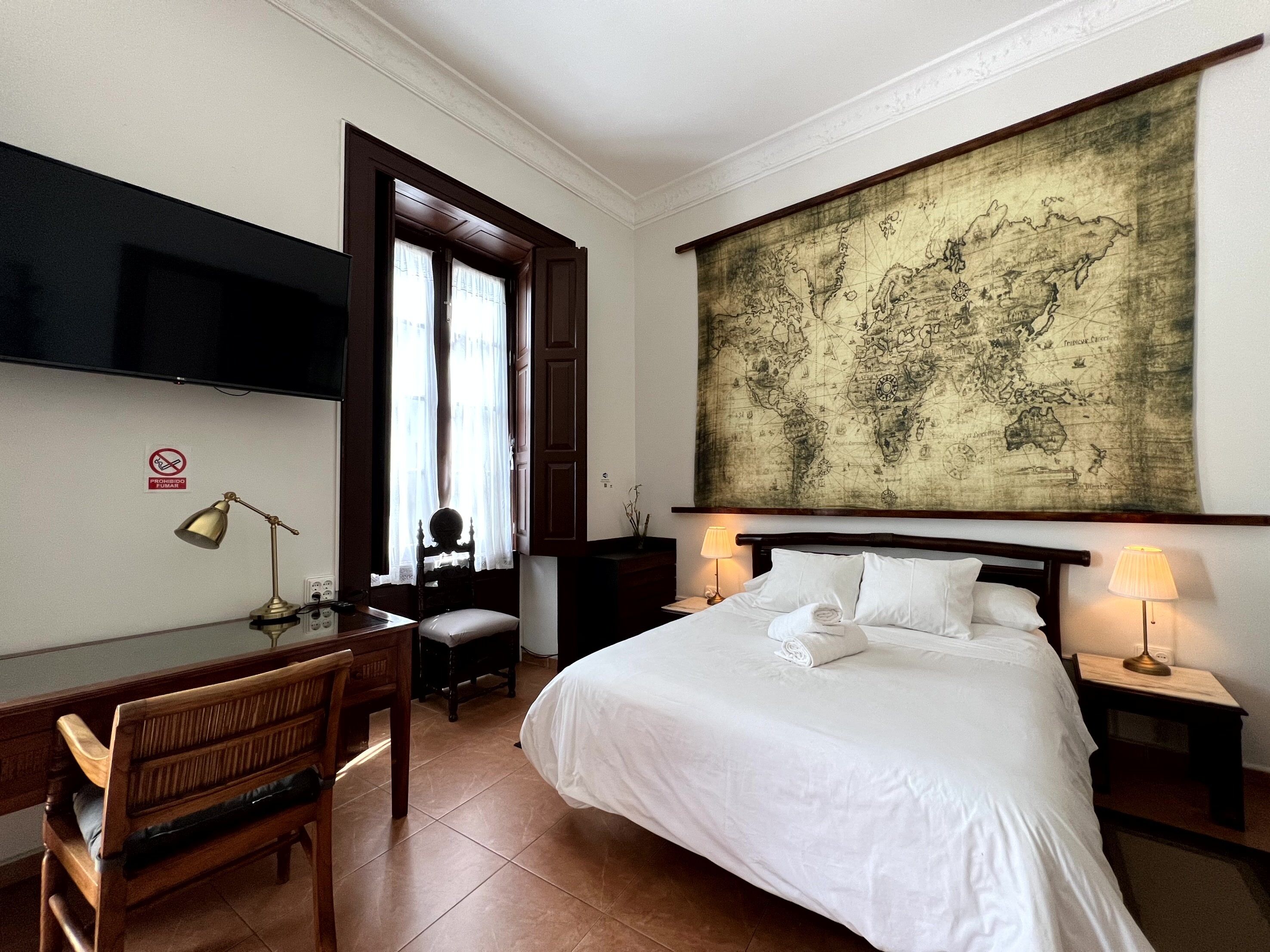 Santa Ana Suite & Rooms