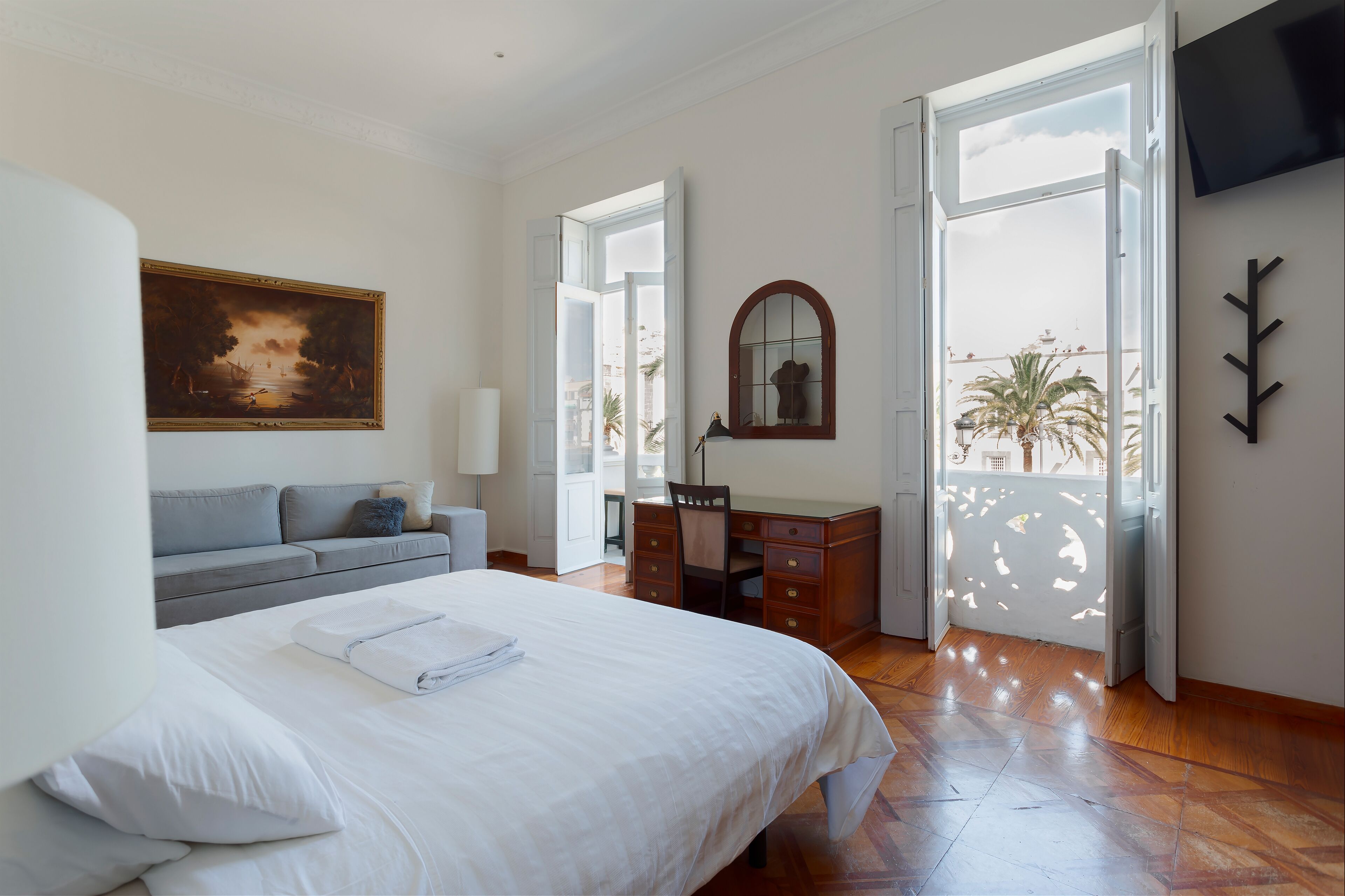 Santa Ana Suite & Rooms