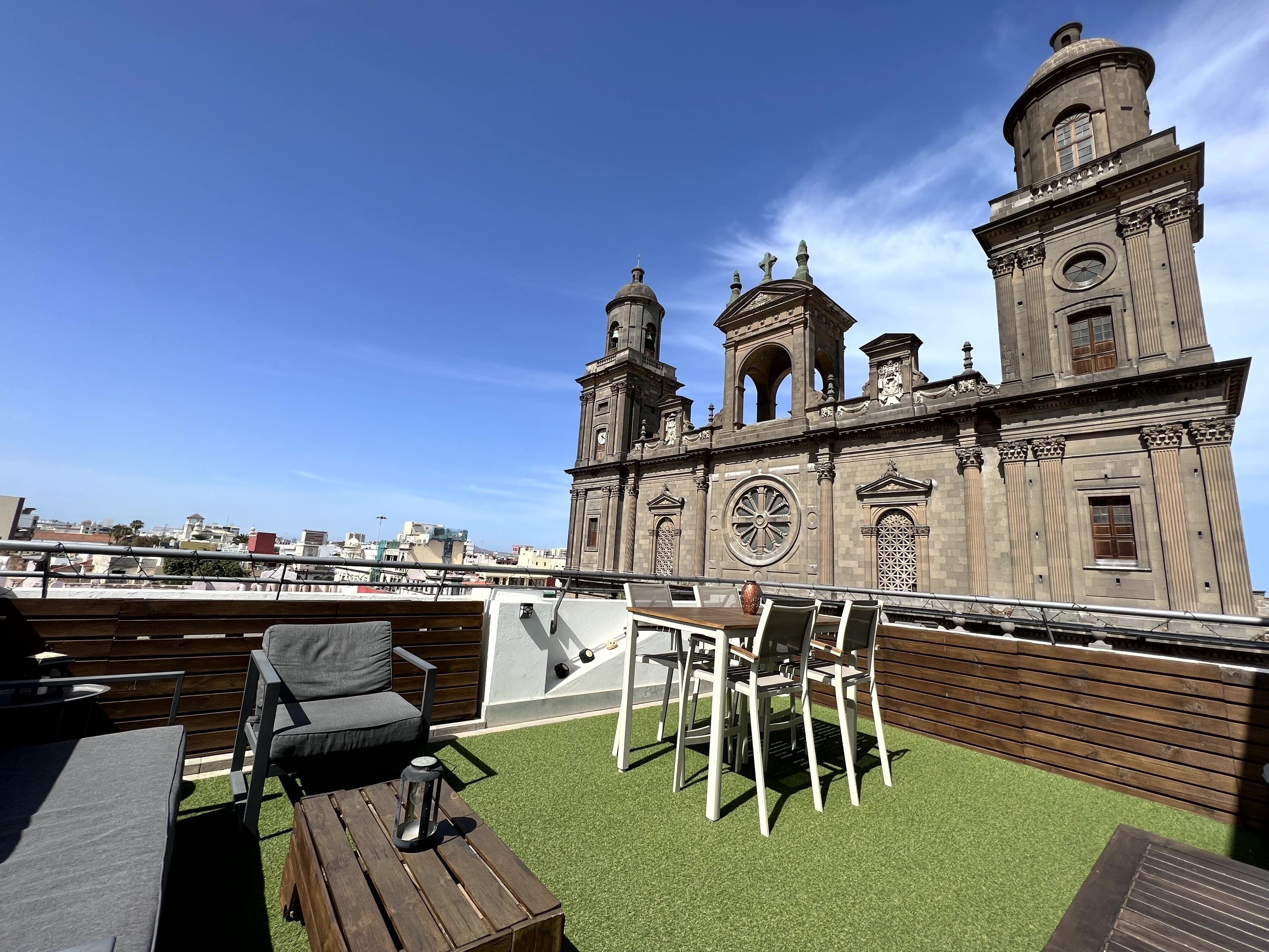 Santa Ana Suite & Rooms