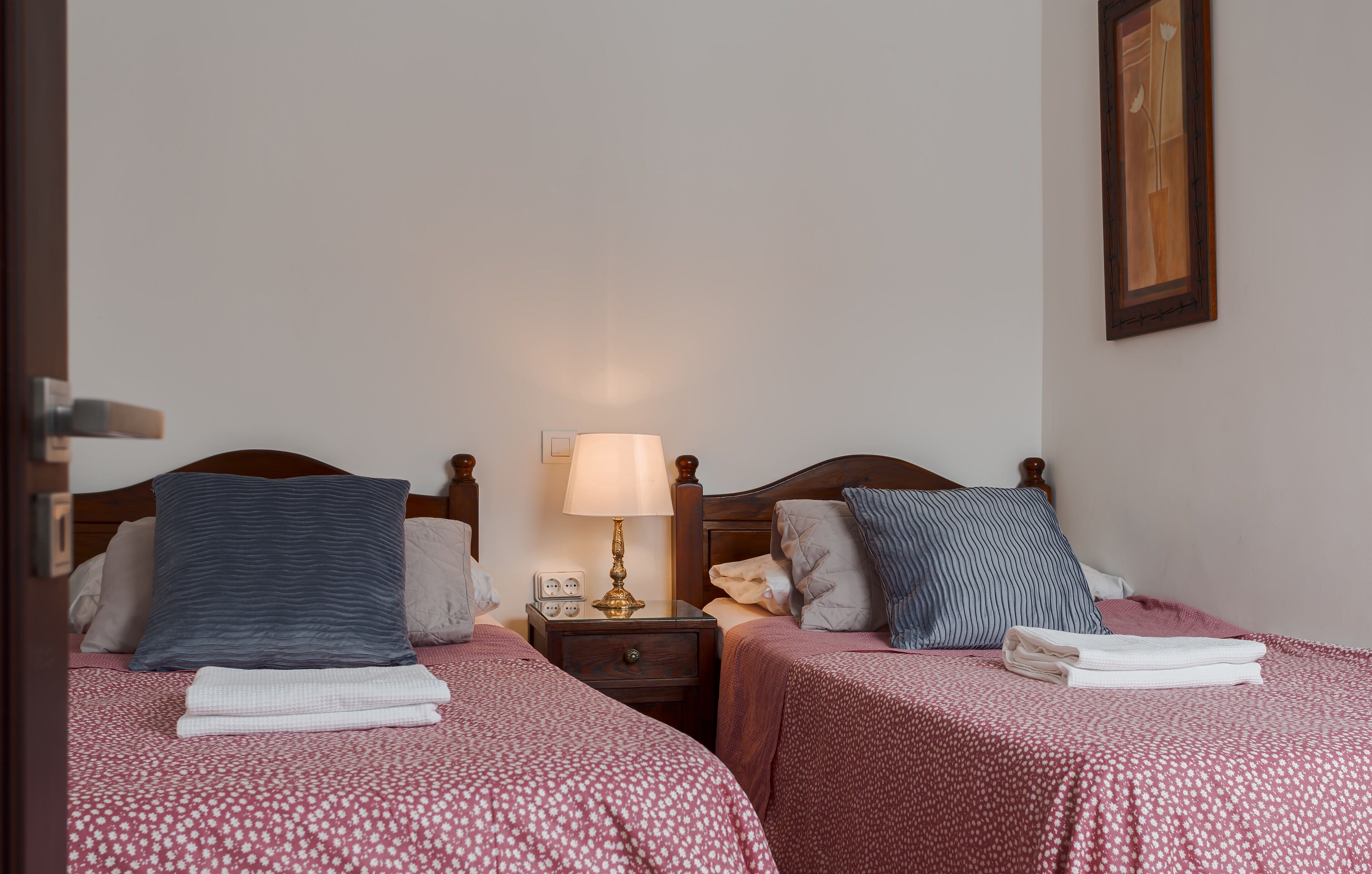 Santa Ana Suite & Rooms