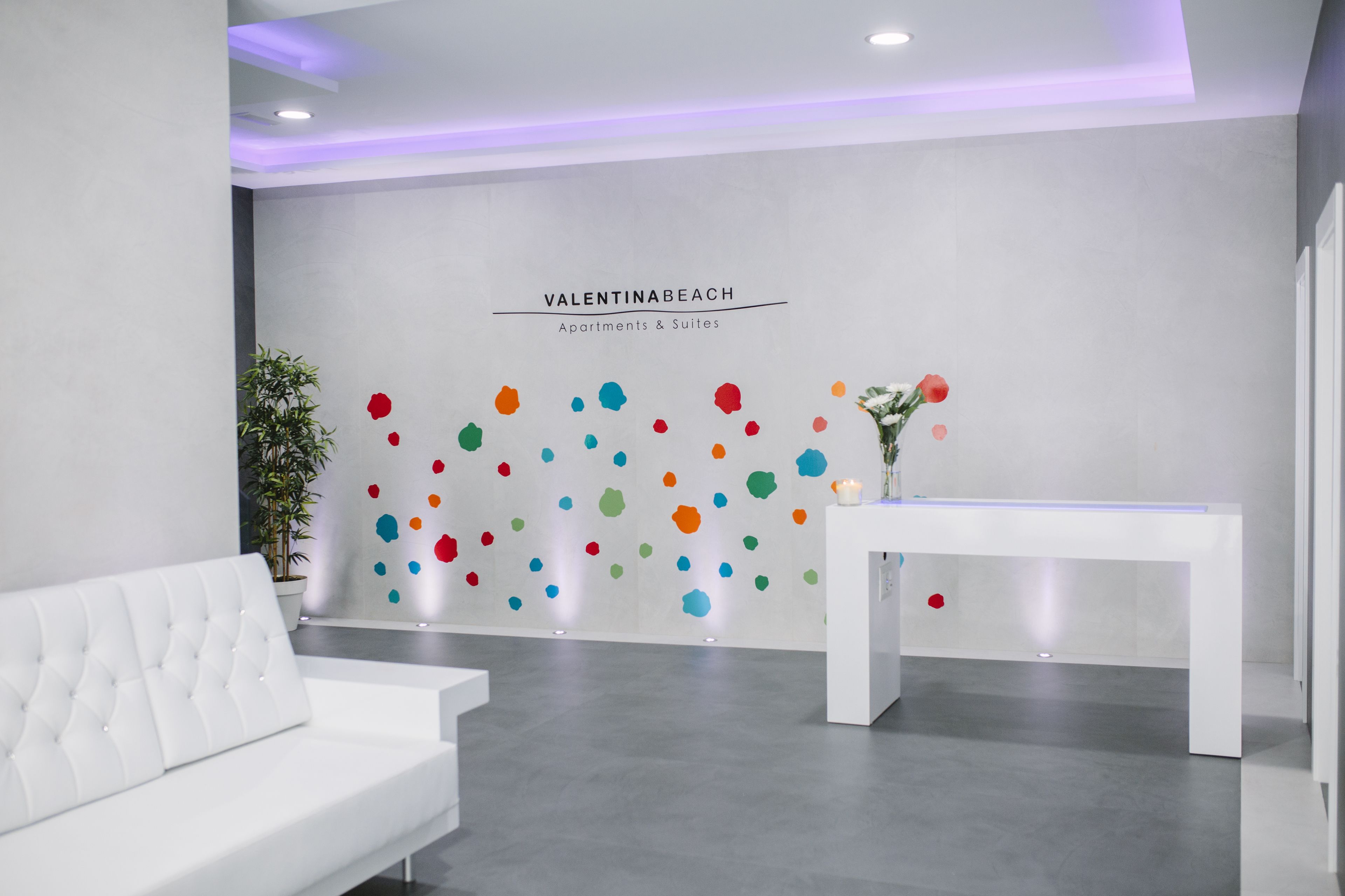 Valentina Beach Apartments & Suites