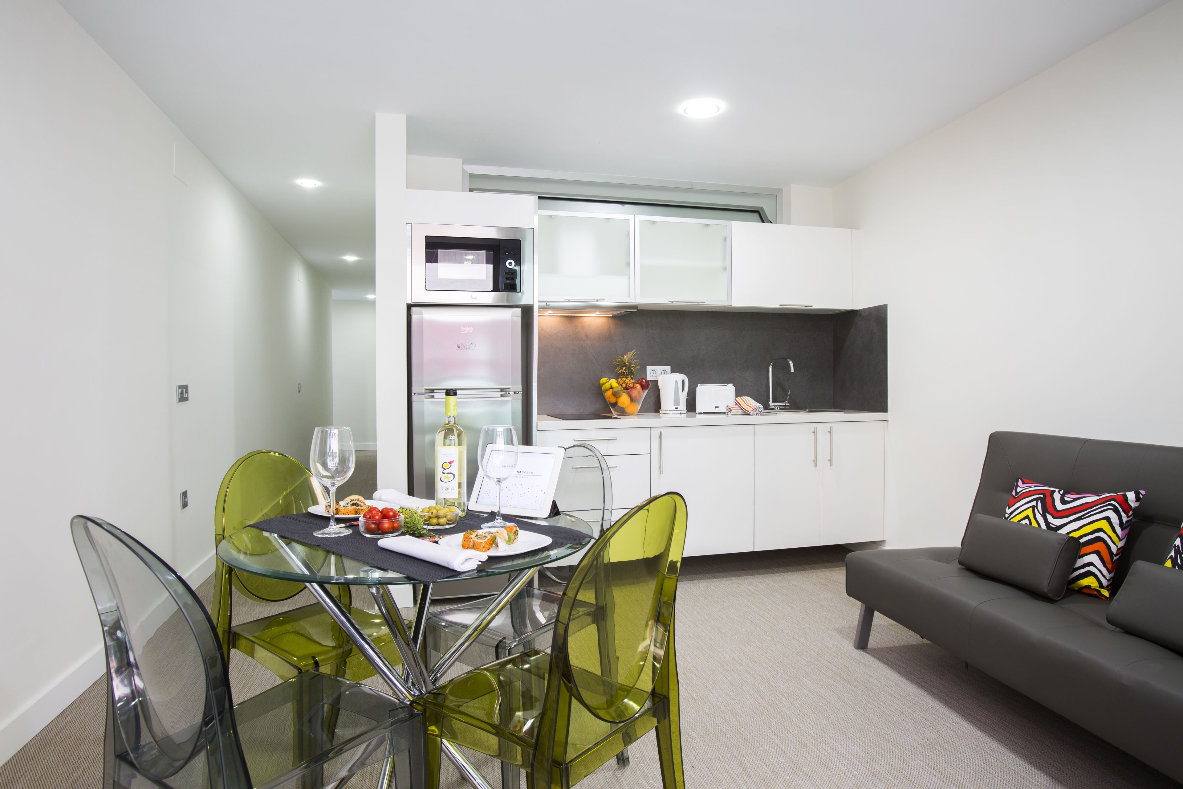 Valentina Beach Apartments & Suites