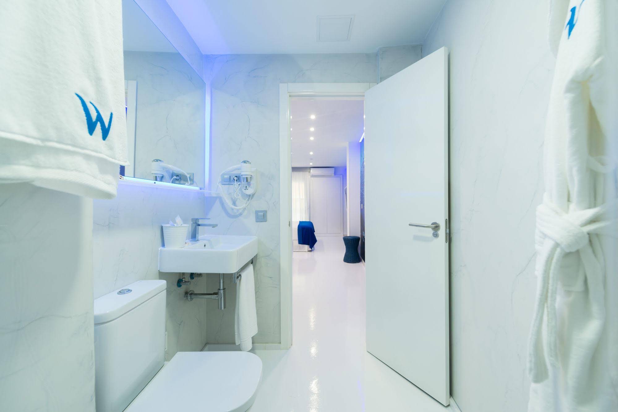 Wavia Hotel - Adults Only