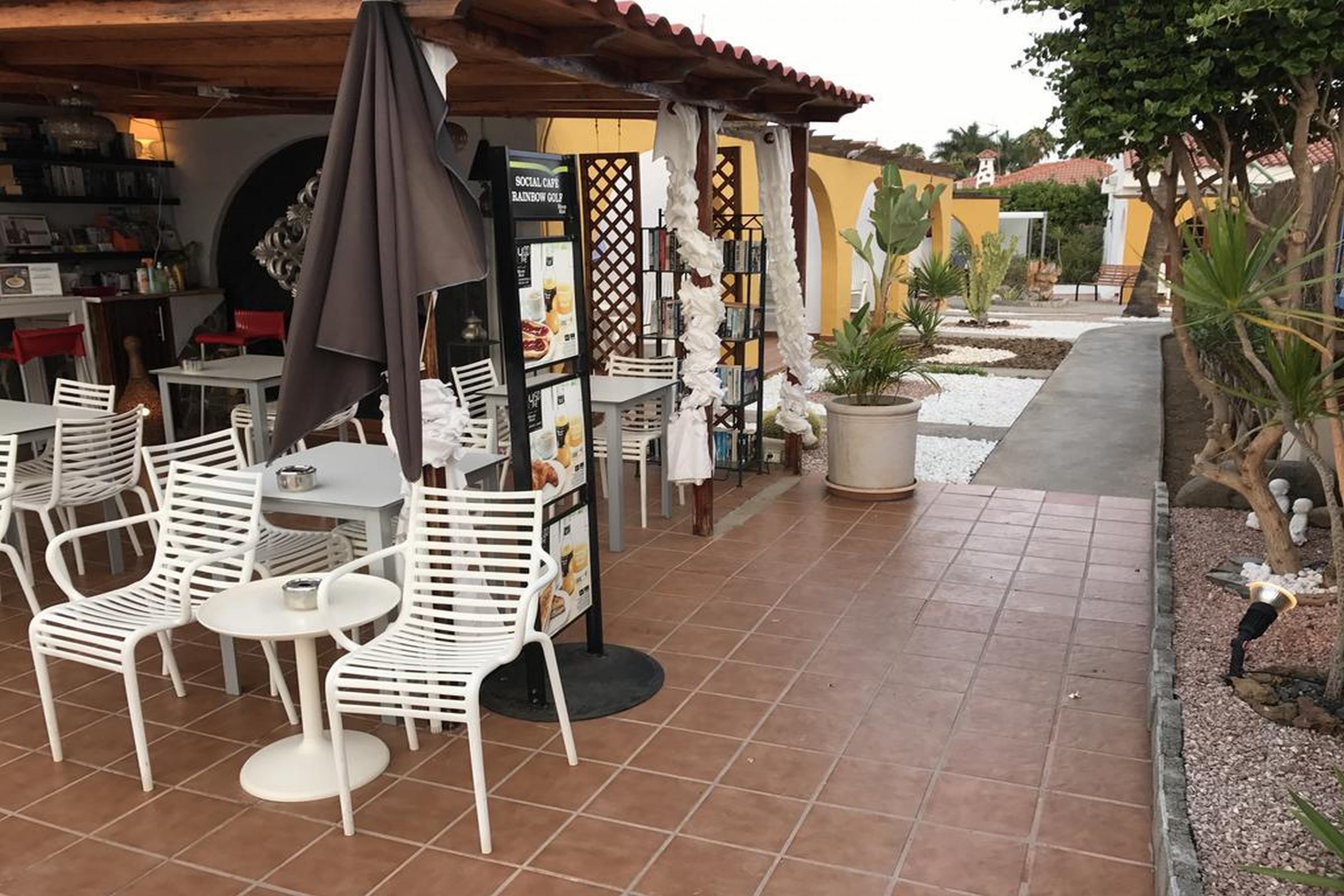 Rainbow Golf Bungalows, Gay Boutique Resort