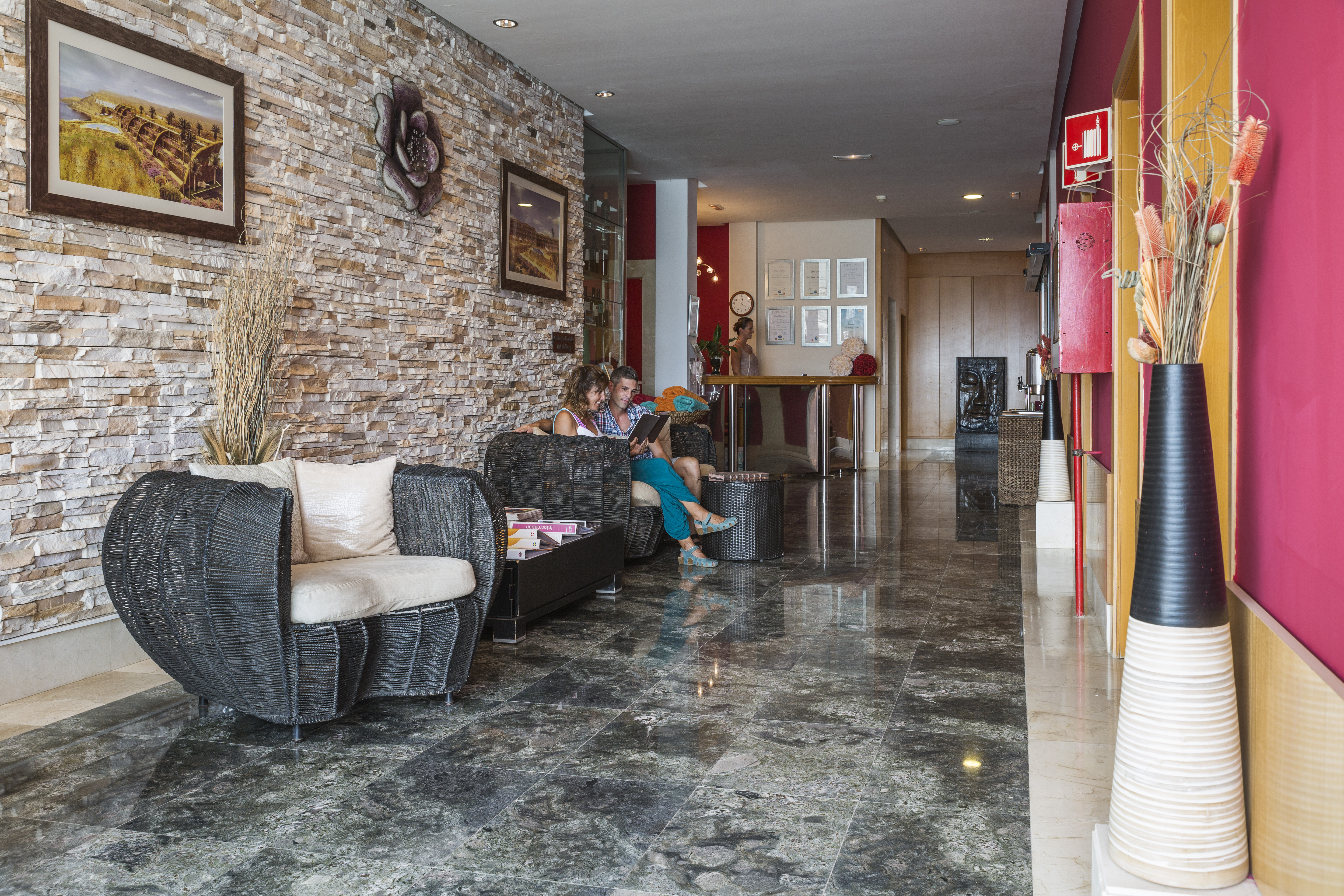 Serinity Amadores Apartments