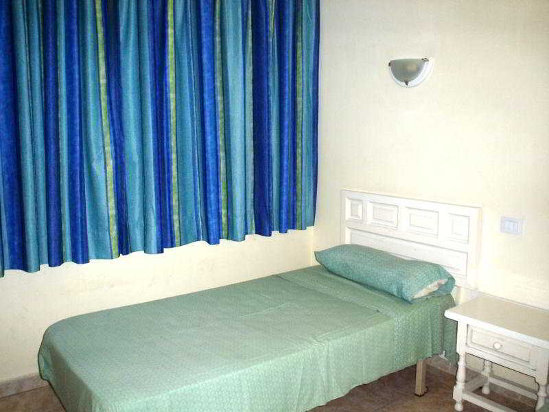 Apartamentos Strelitzias