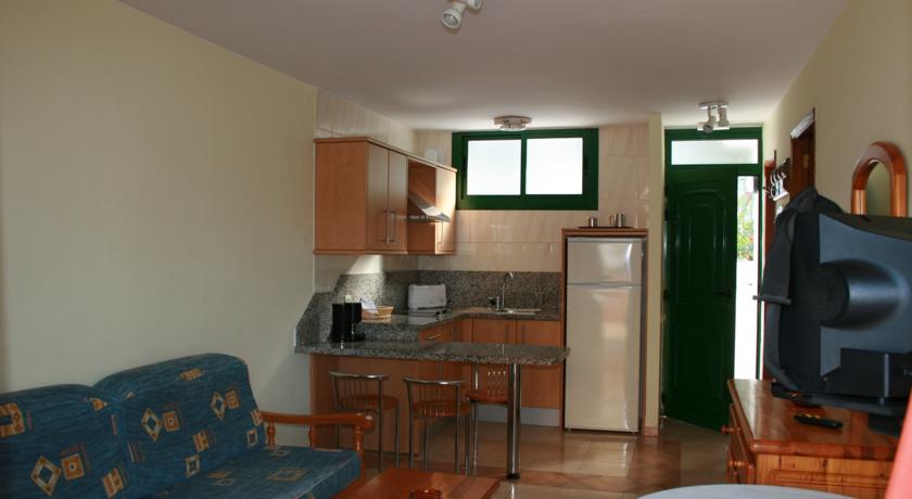 Aparthotel Atis Tirma