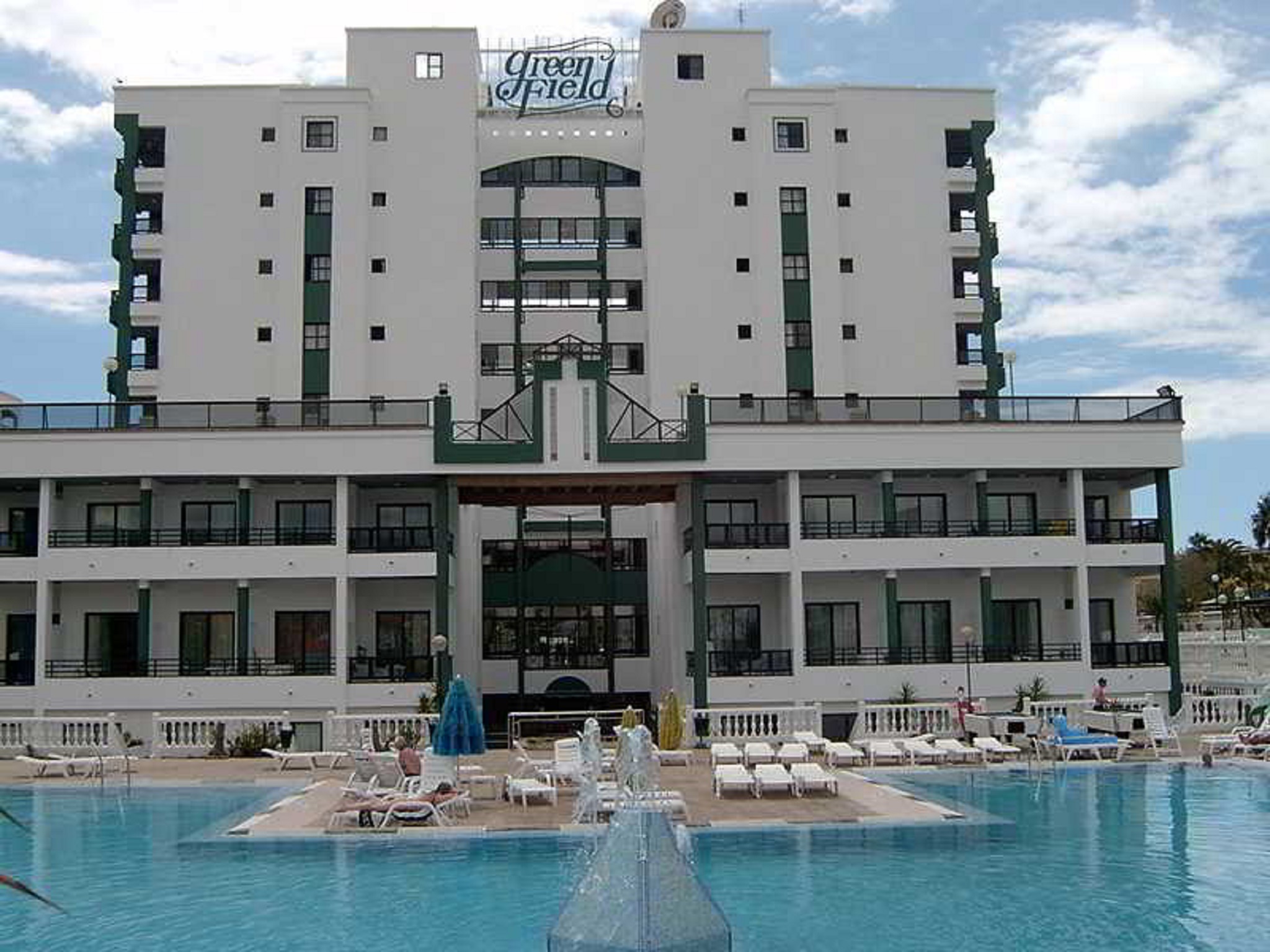 Aparthotel Green Field