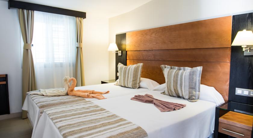 HL Miraflor Suites Hotel